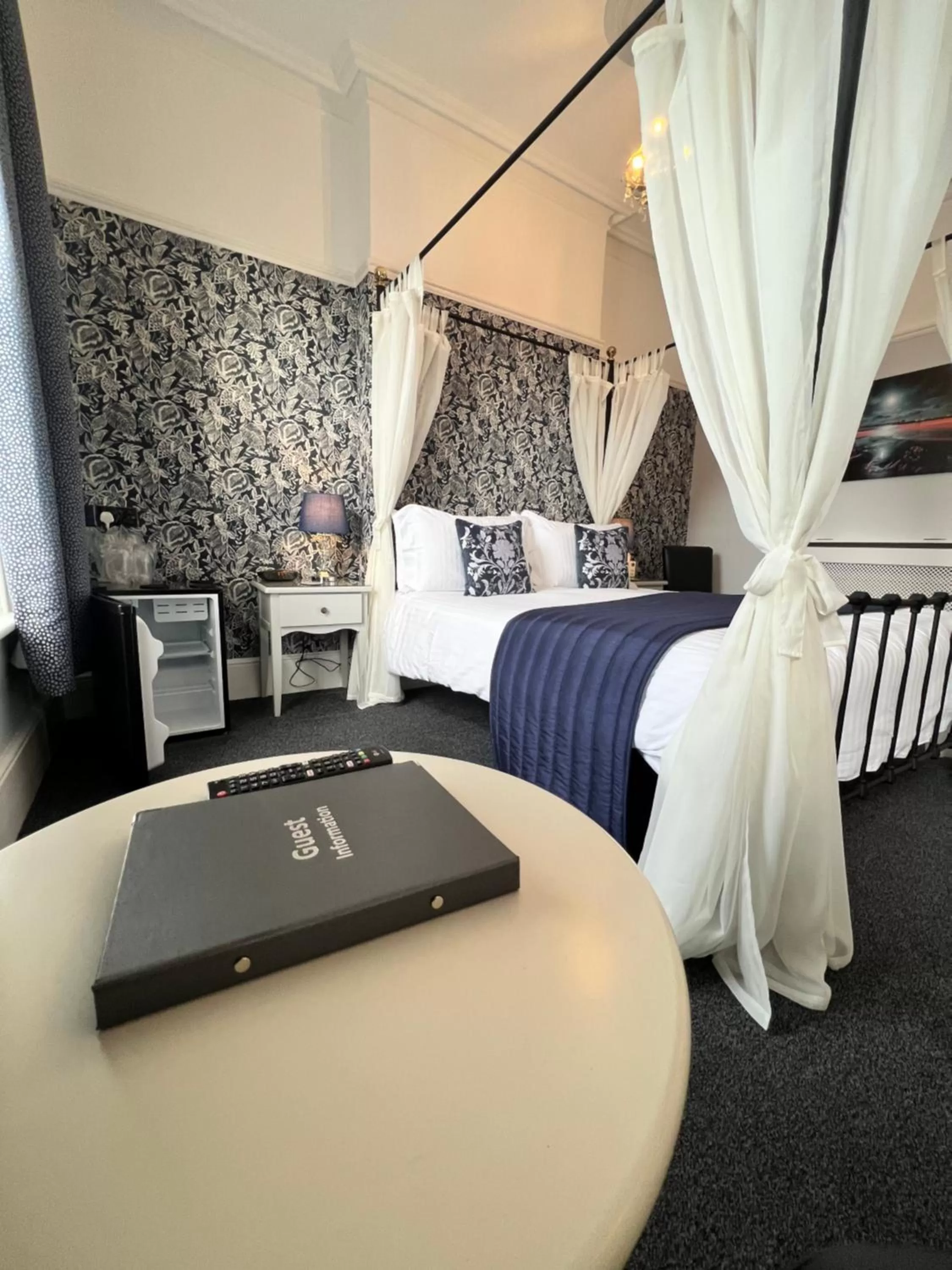 Property building, Bed in Birkdale Guest House