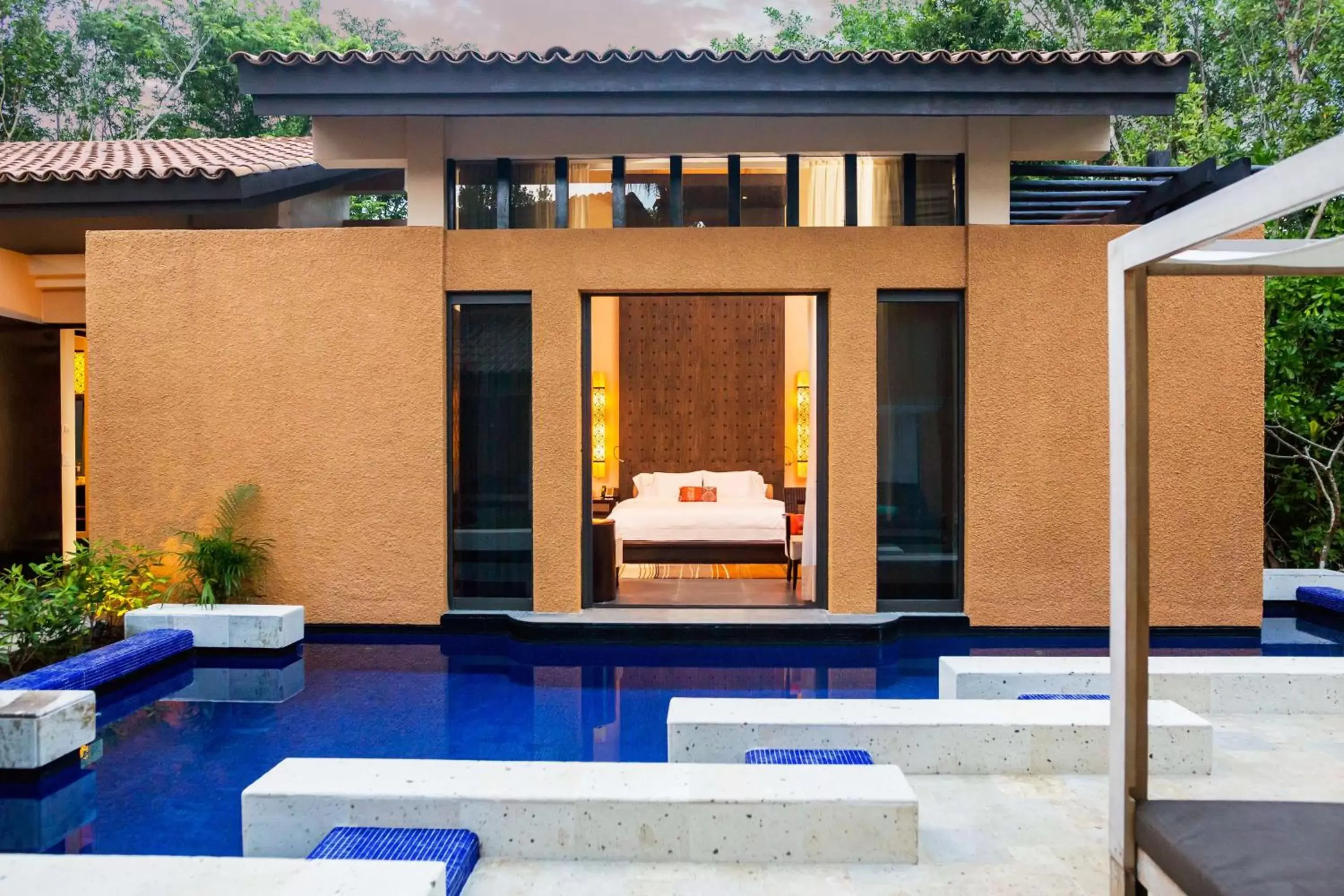 Bedroom, Swimming Pool in Banyan Tree Mayakoba