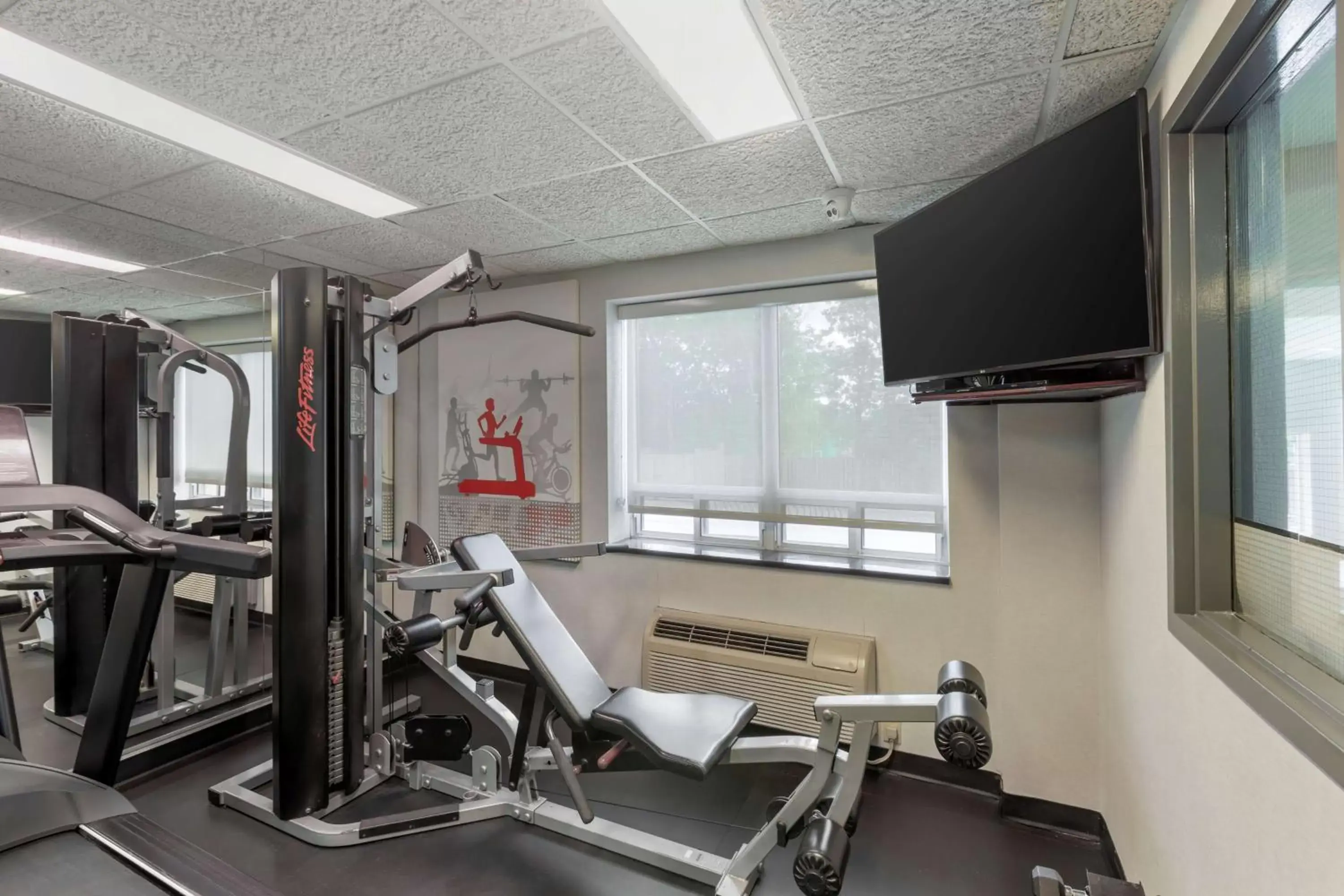 Spa and wellness centre/facilities, Fitness Center/Facilities in Best Western Plus Burlington Inn & Suites