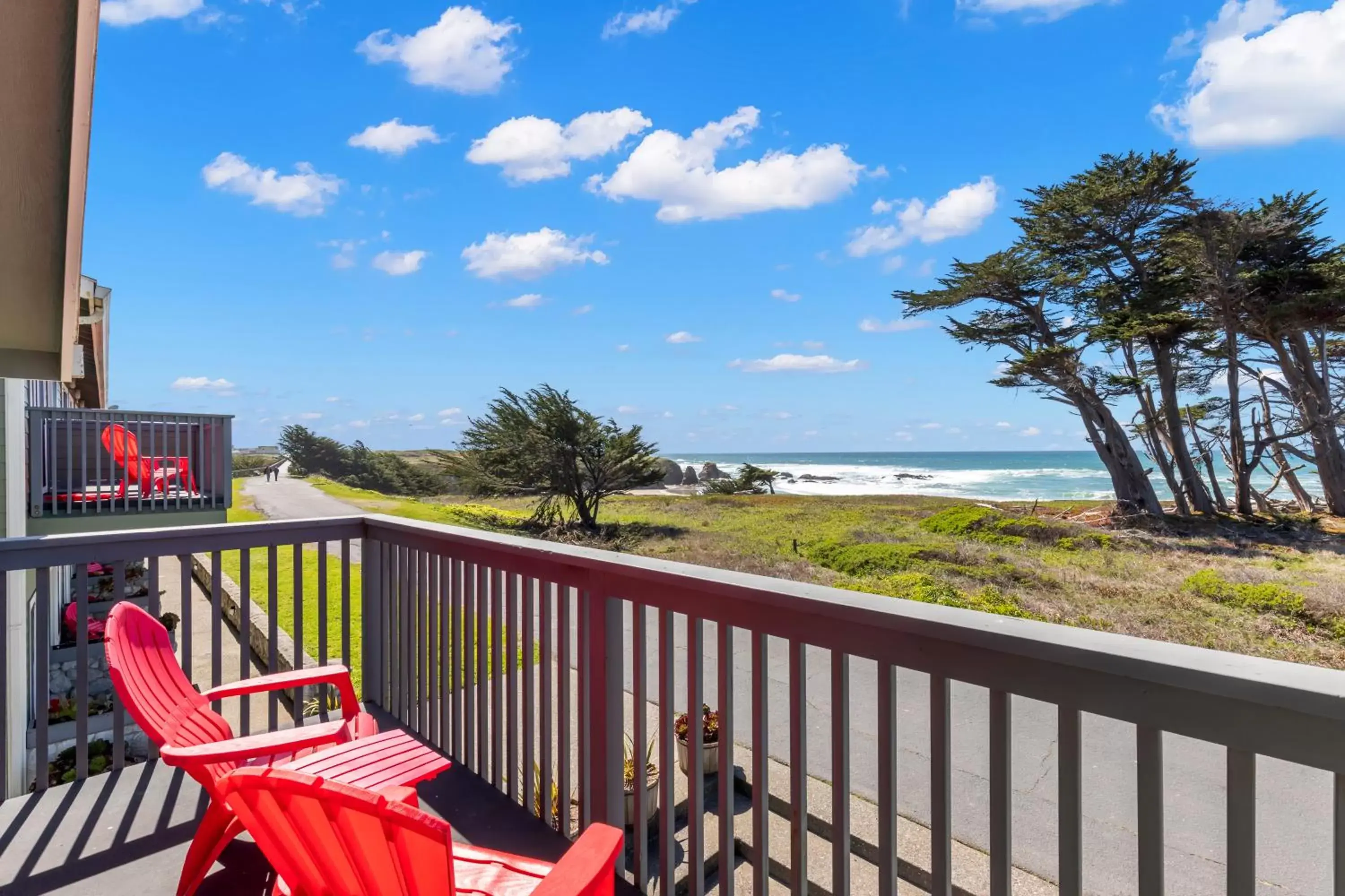 View (from property/room), Balcony/Terrace in Beachcomber Motel