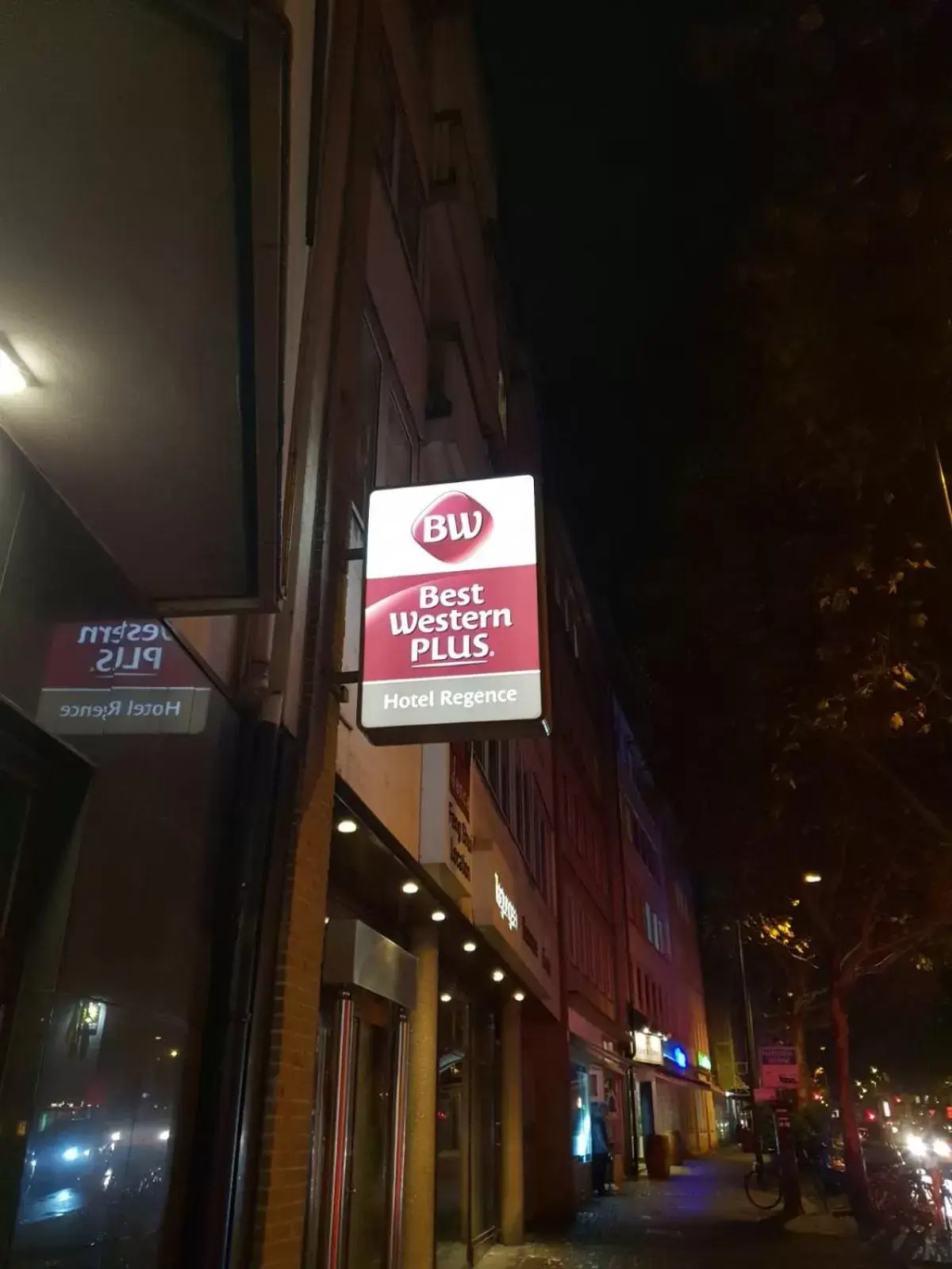 Property building in Best Western Plus Hotel Regence Property building in Best Western Plus Hotel Regence