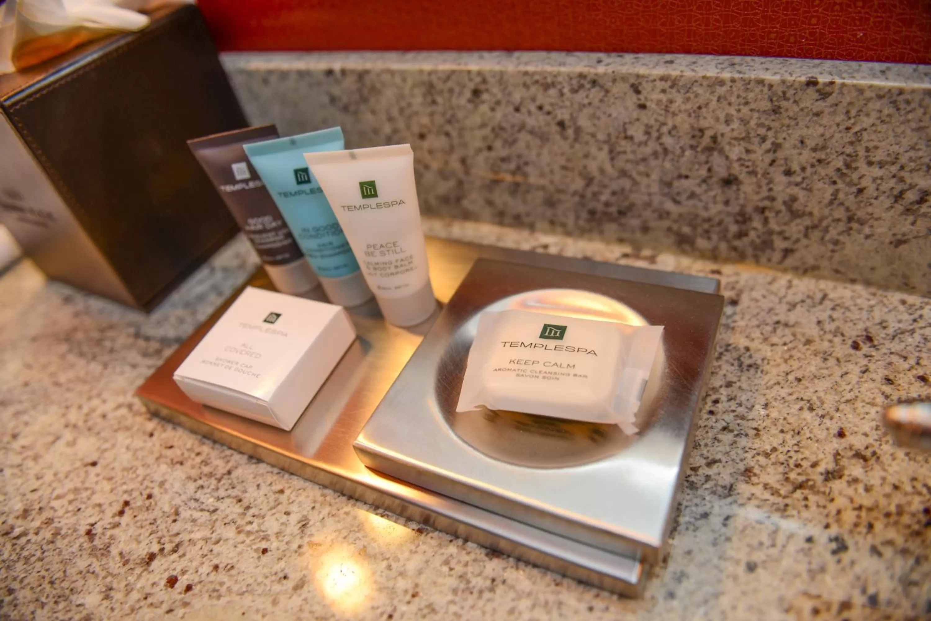 Standard King Room in Crowne Plaza Houston Galleria Area by IHG