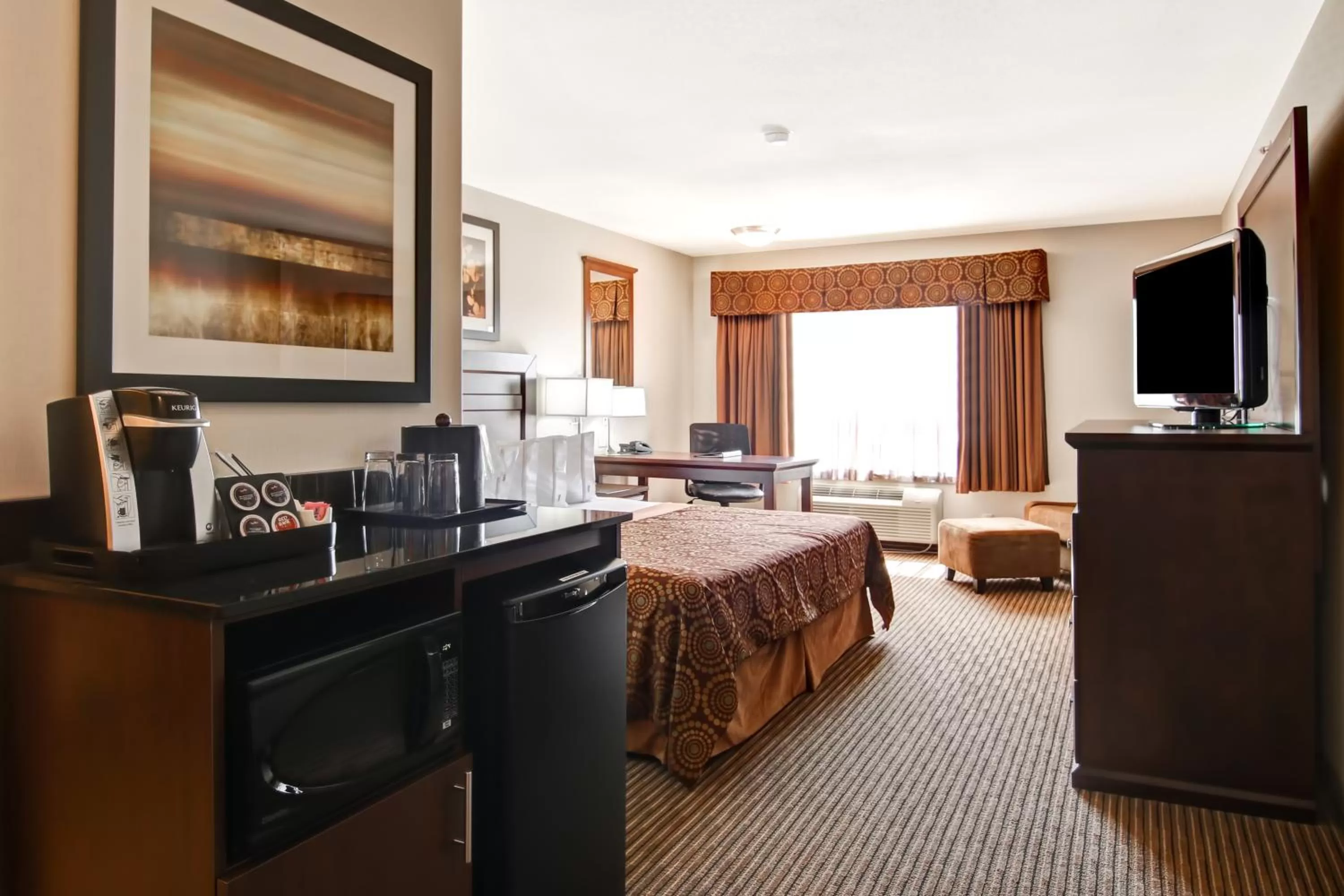 Bed in Canalta Hotel Moosomin