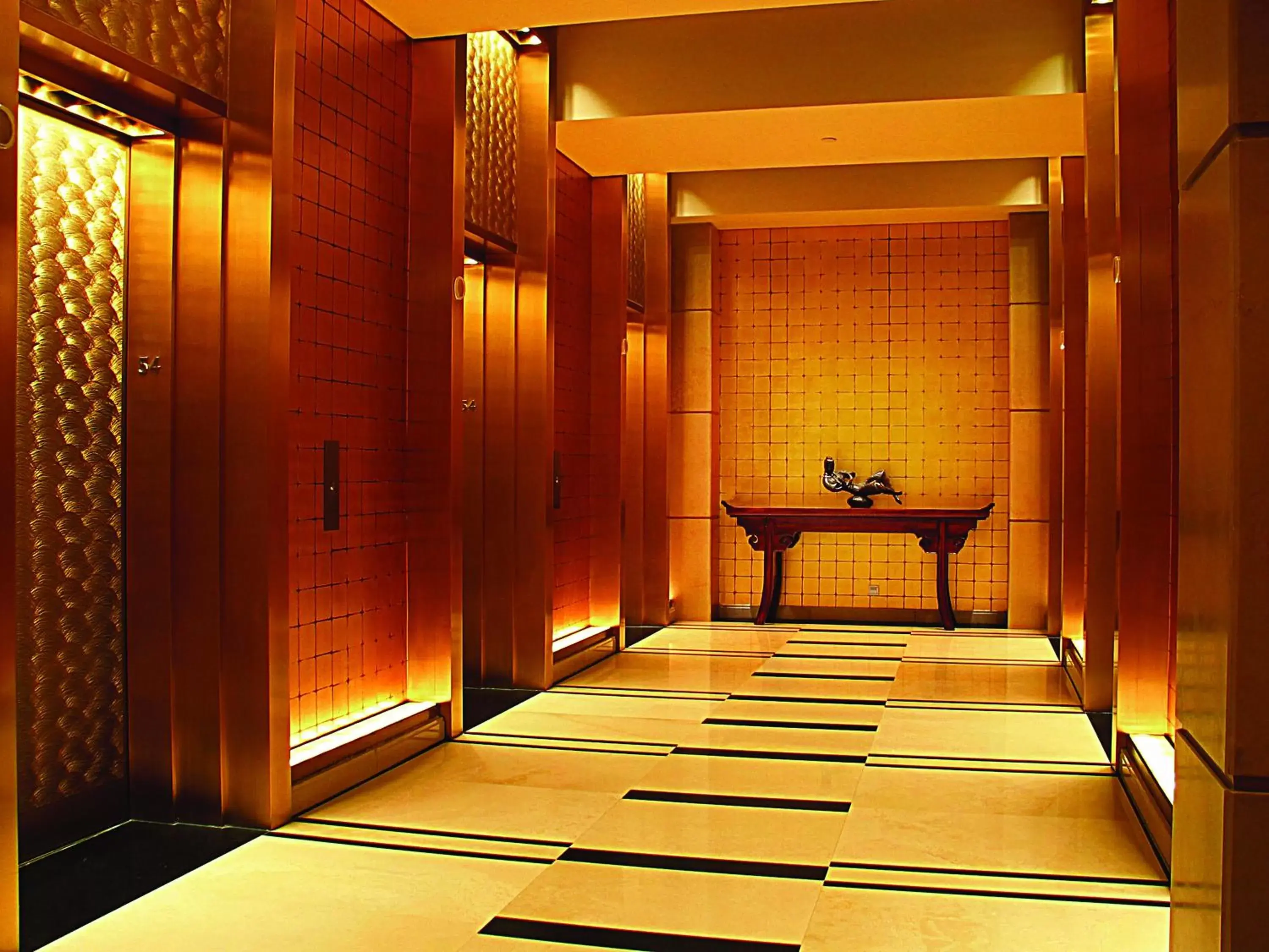 Area and facilities in Grand Hyatt Shanghai