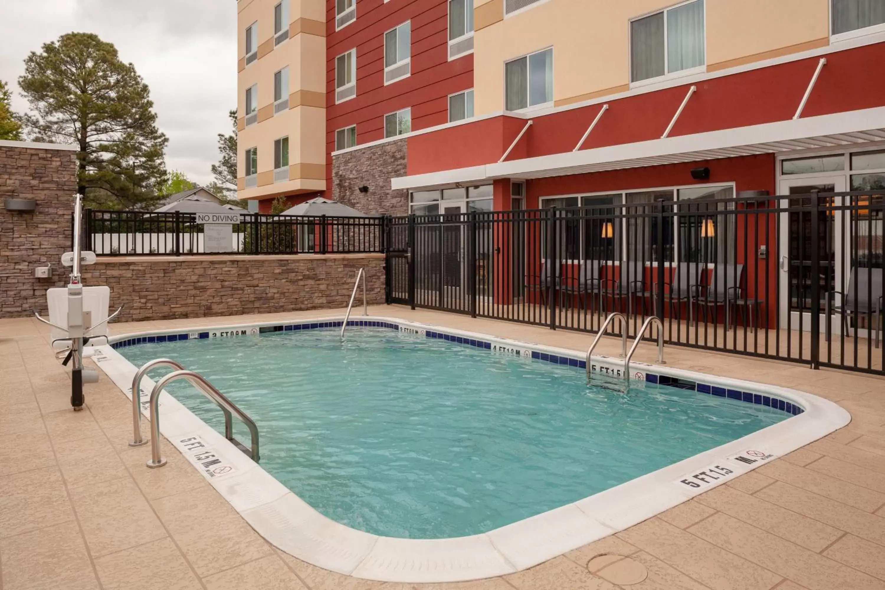Swimming Pool in Fairfield Inn & Suites by Marriott Augusta Washington Rd./I-20