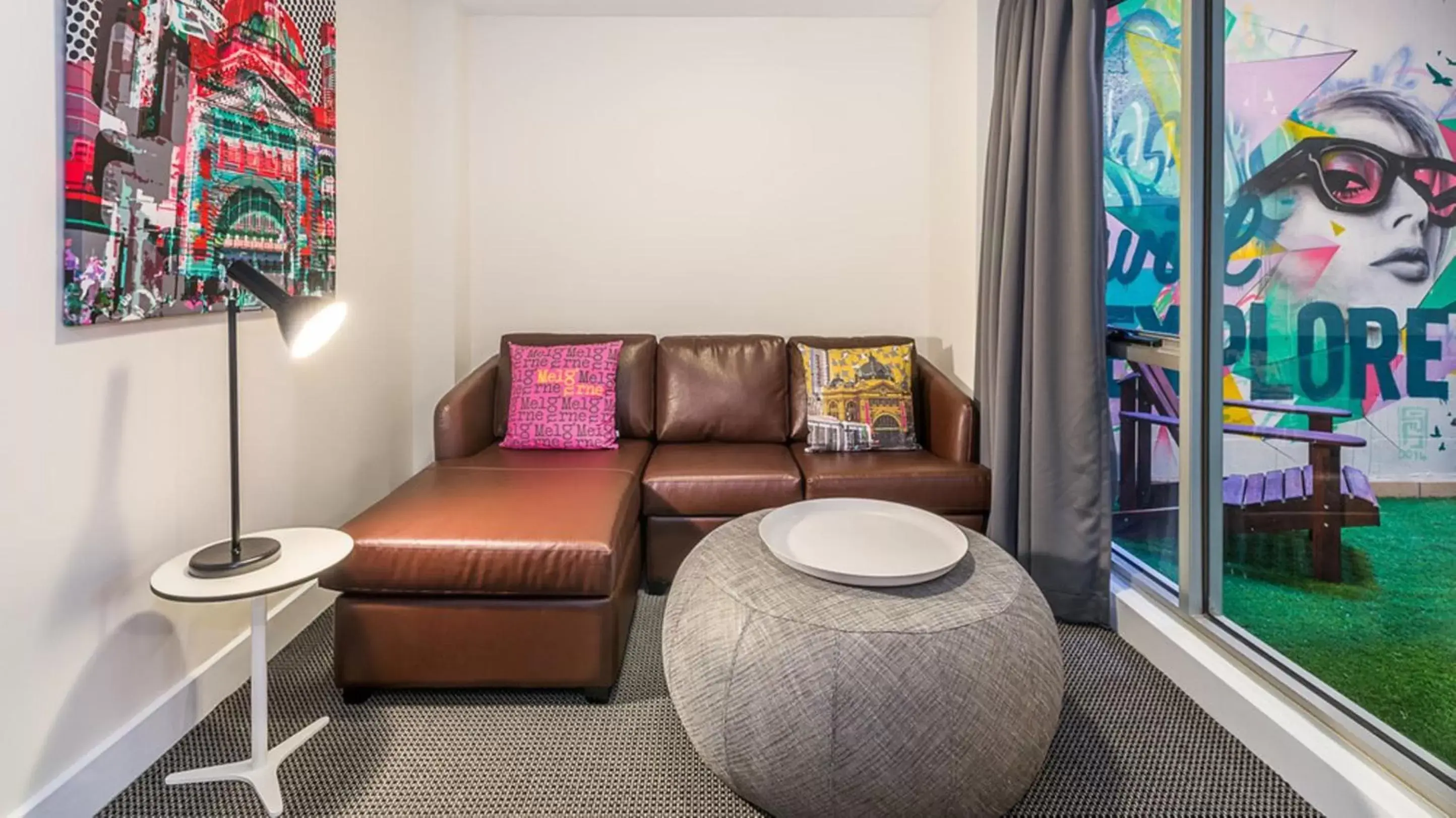 Living room, Seating Area in Quality Apartments Melbourne Central