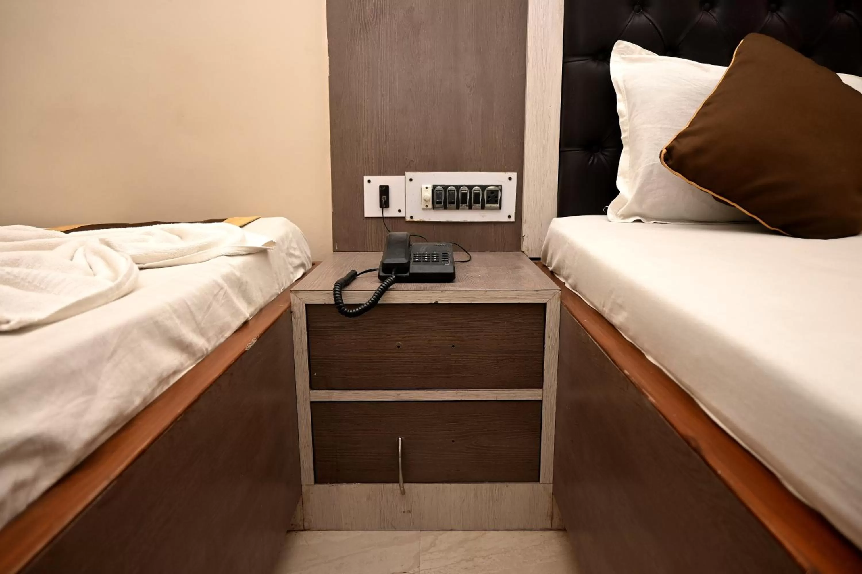 Bed in Royal Sea View