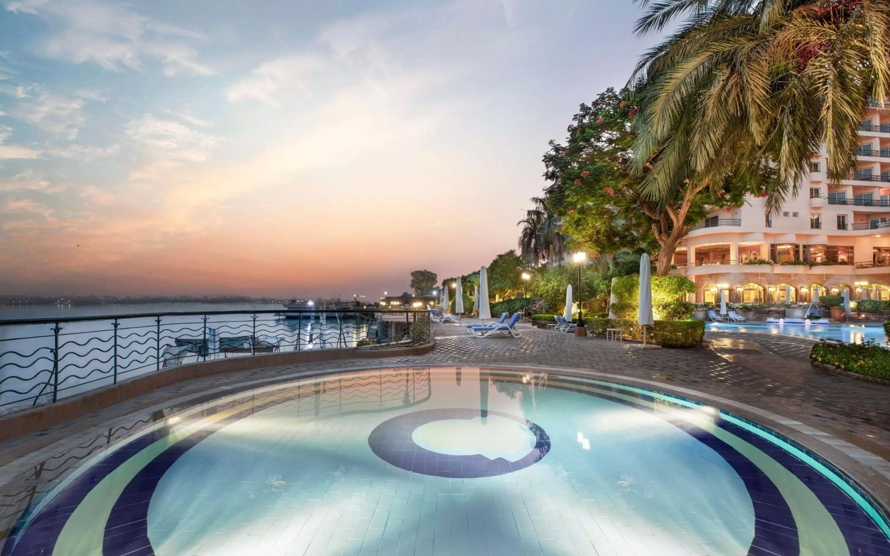 Swimming pool in Steigenberger Nile Palace Luxor - Convention Center