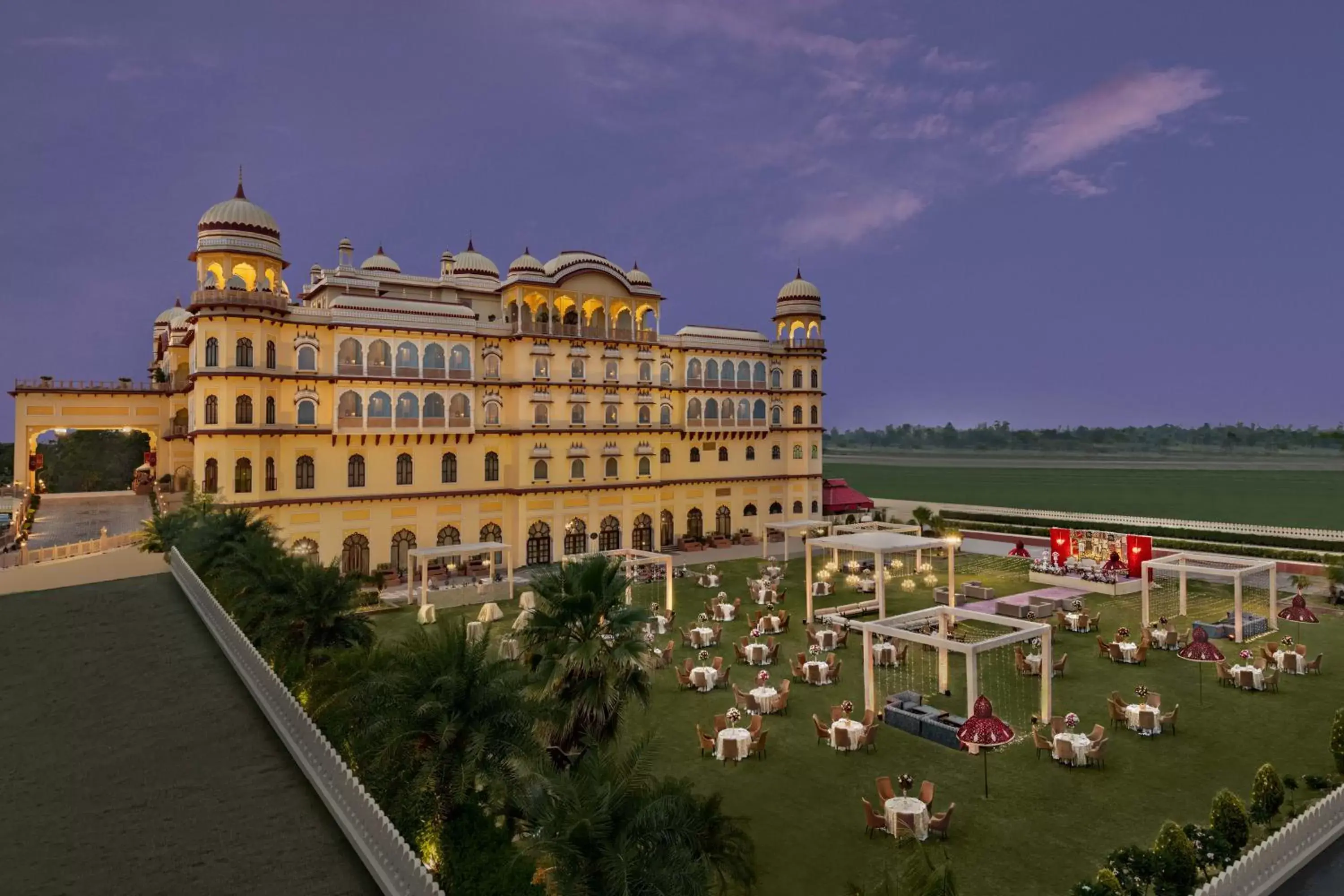 Banquet/Function facilities in Noormahal Palace Hotel