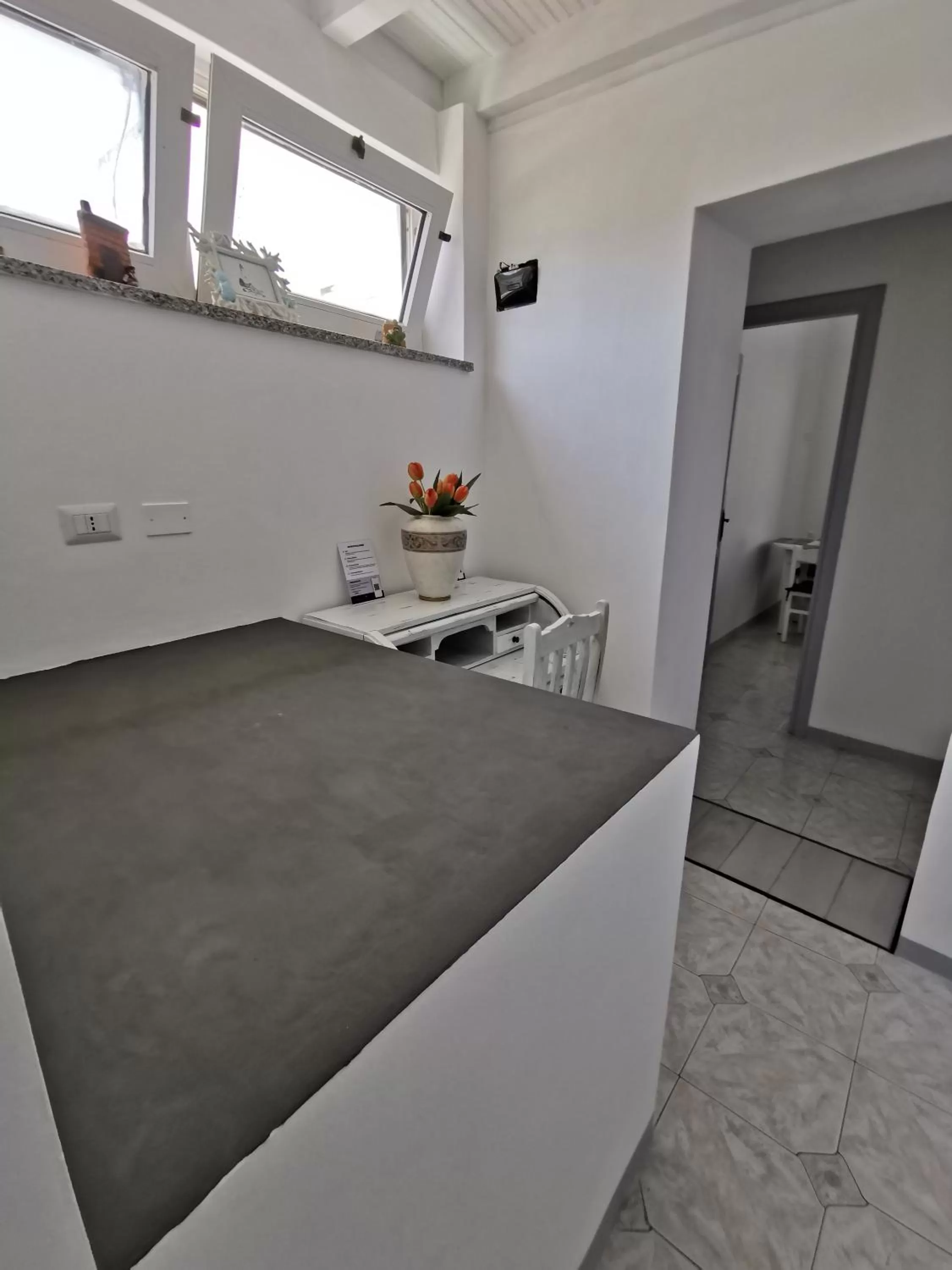 Facade/entrance, Bed in Lo Nardo Accommodation