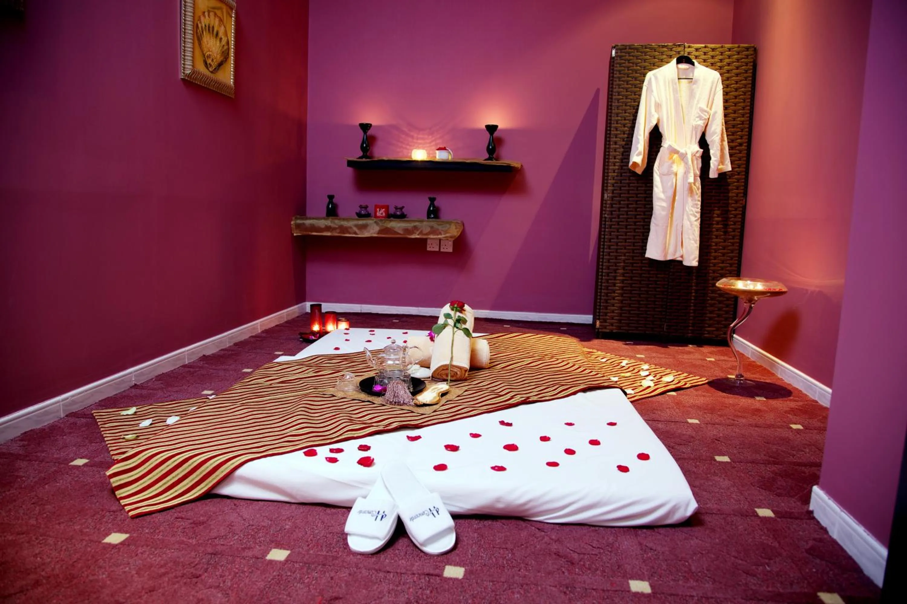 Spa and wellness centre/facilities, Bed in Concorde Hotel Fujairah