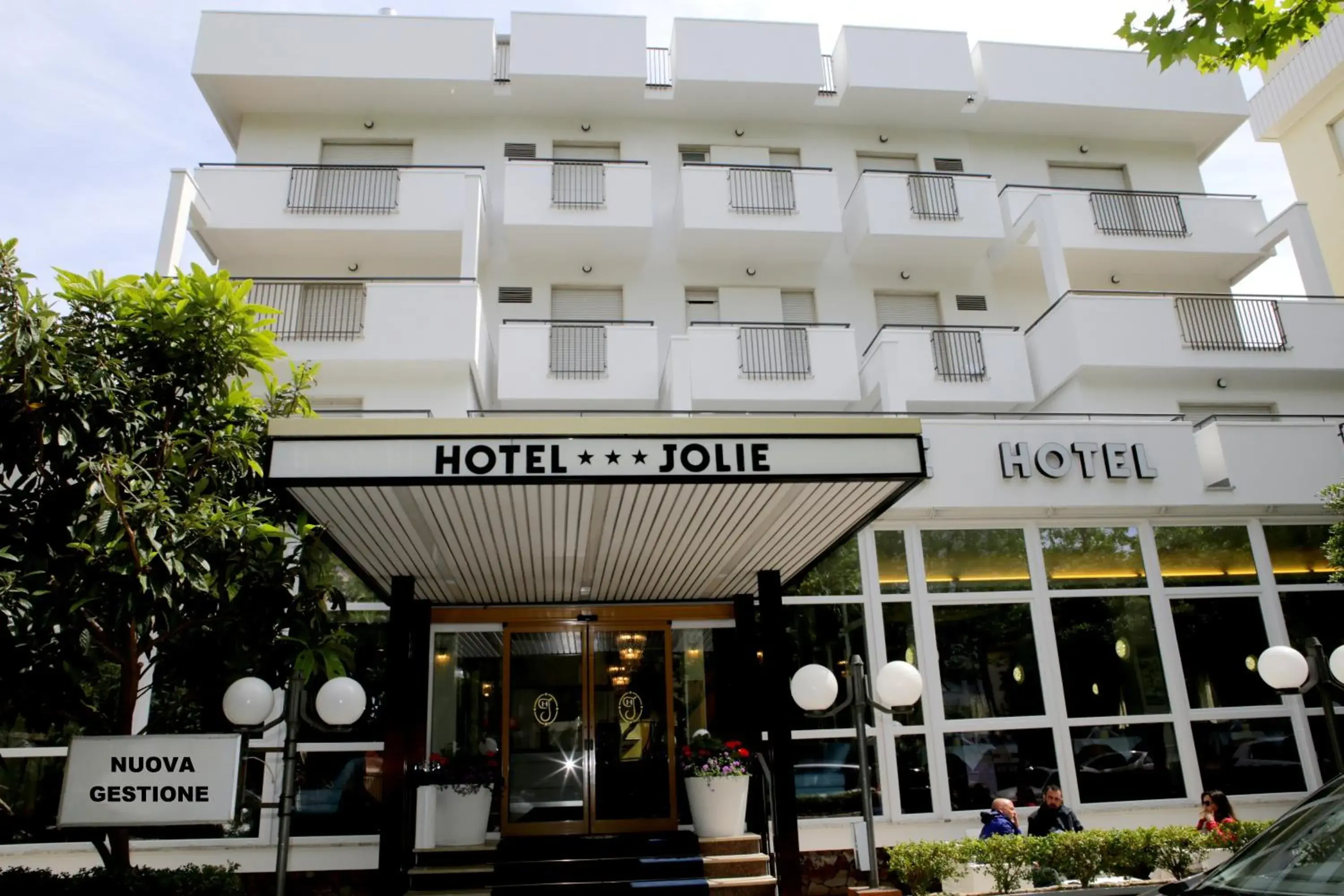 Facade/entrance, Property Building in Hotel Jolie