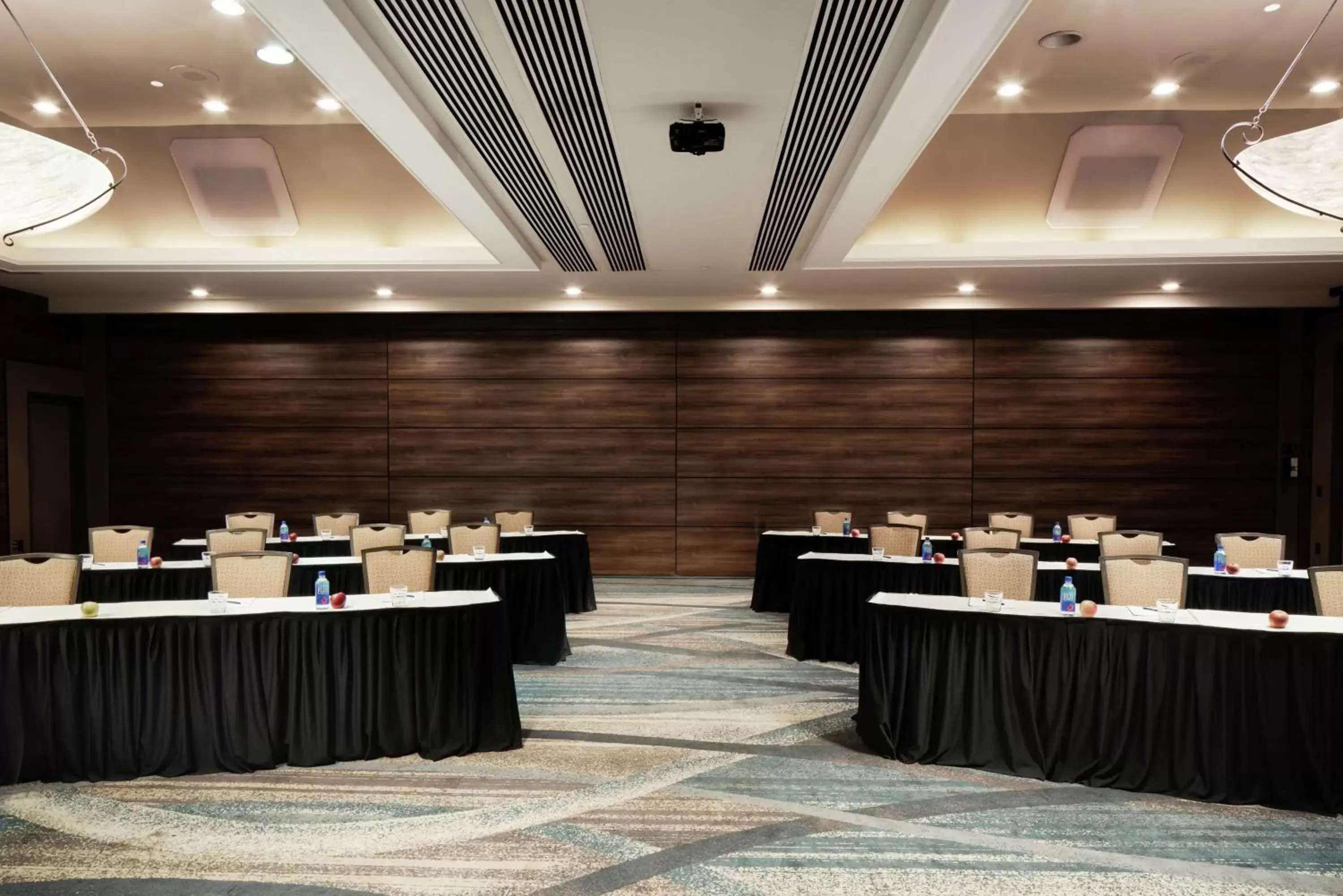 Meeting/conference room in DoubleTree by Hilton Monrovia - Pasadena Area