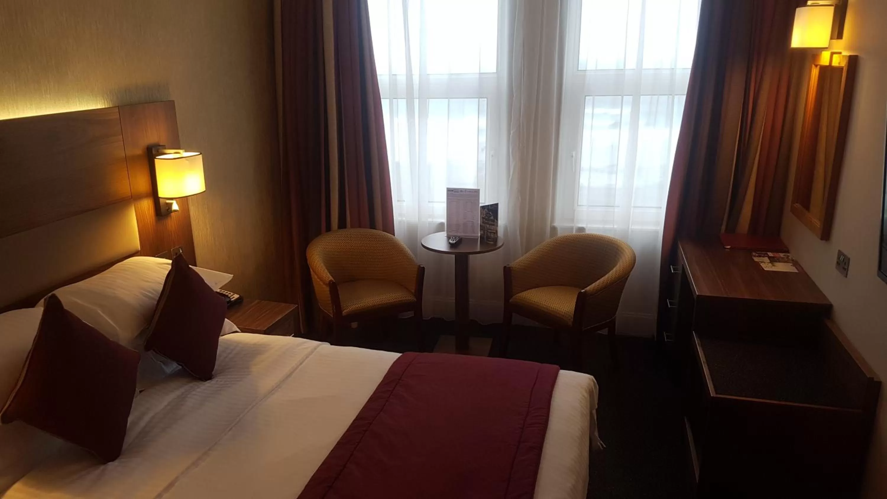 Bedroom, Bed in The Empress Hotel