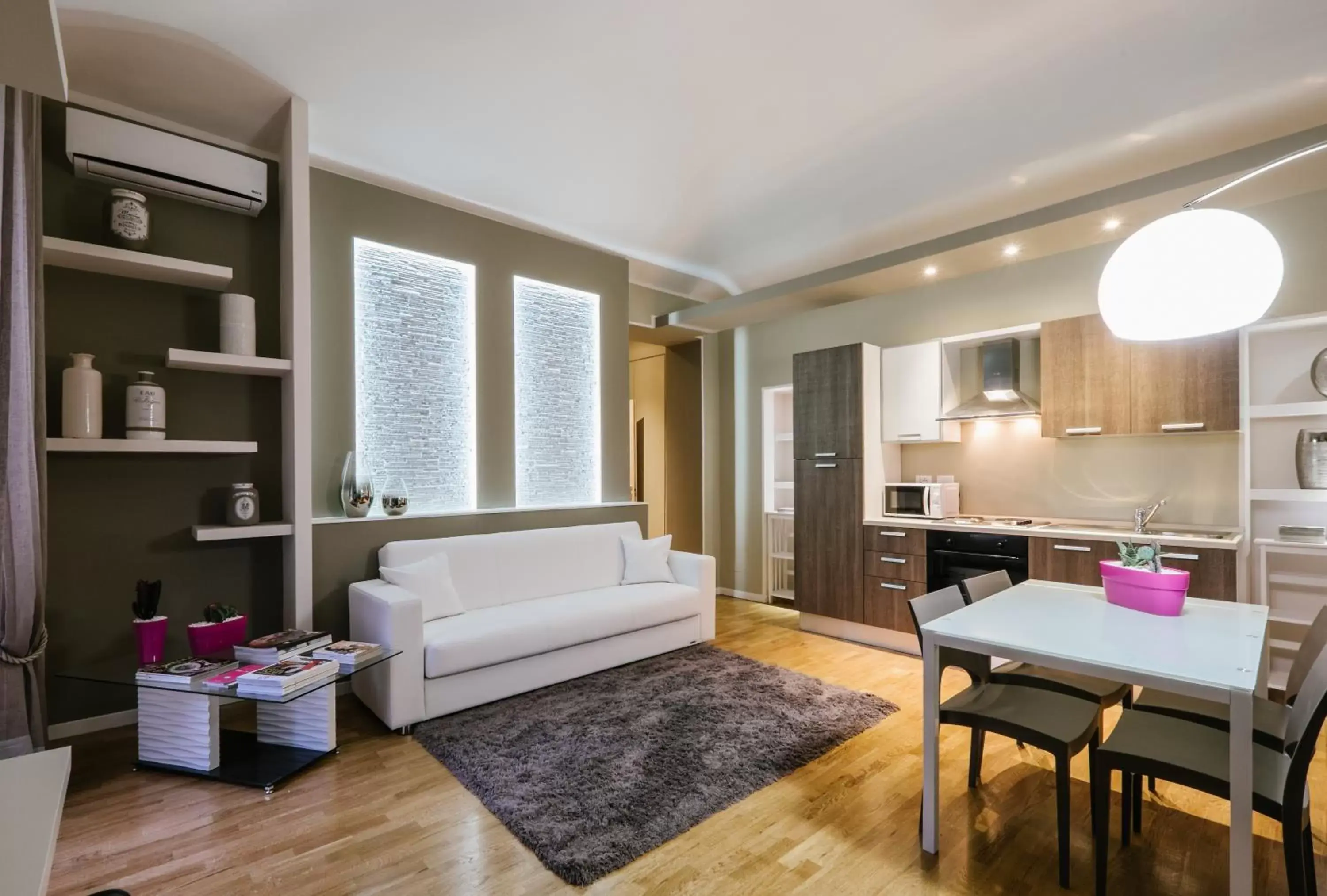 Kitchen or kitchenette, Seating Area in Apart Hotel Torino