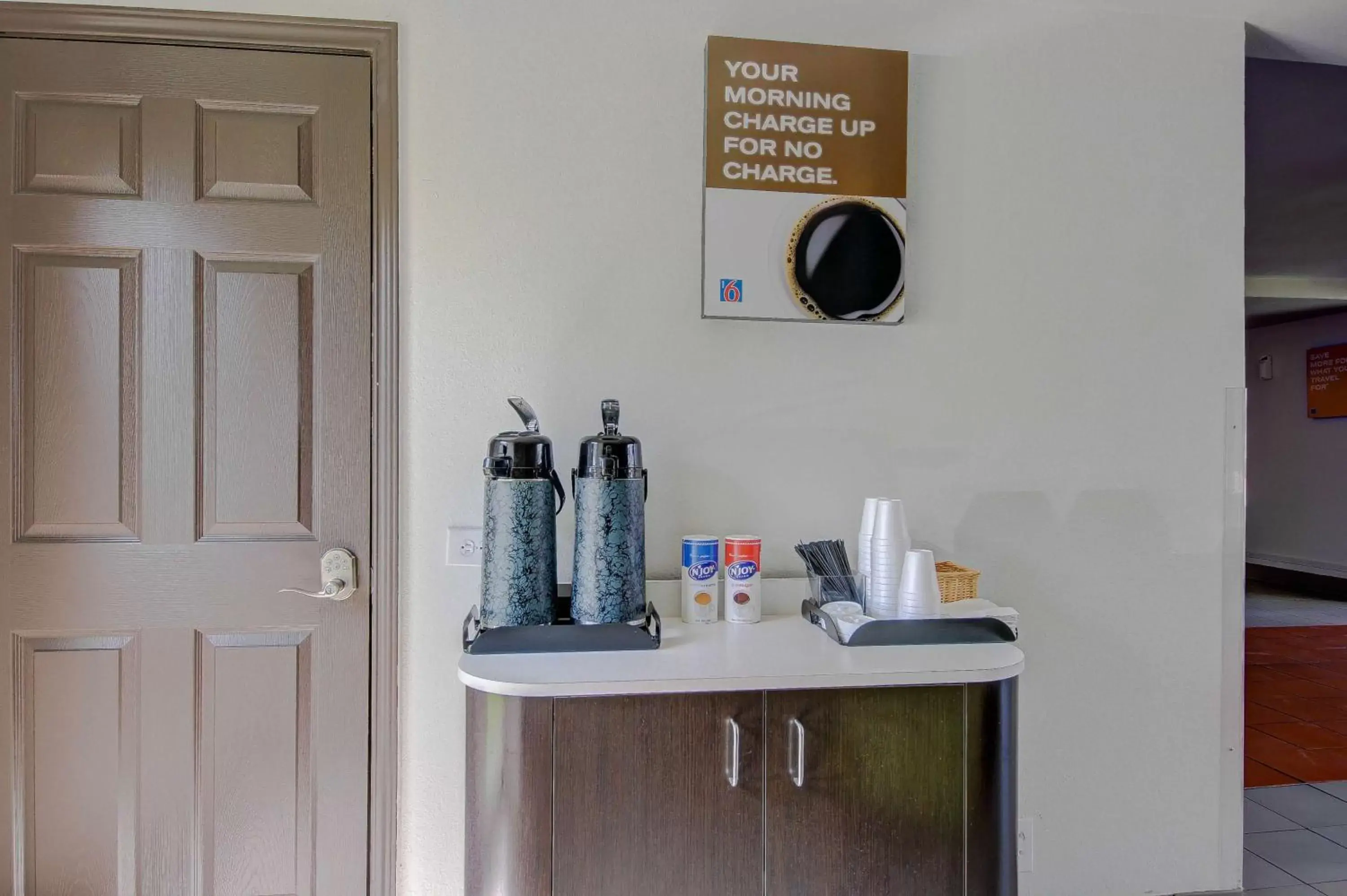 Lobby or reception, Coffee/Tea Facilities in Motel 6-San Antonio, TX - Medical Center South
