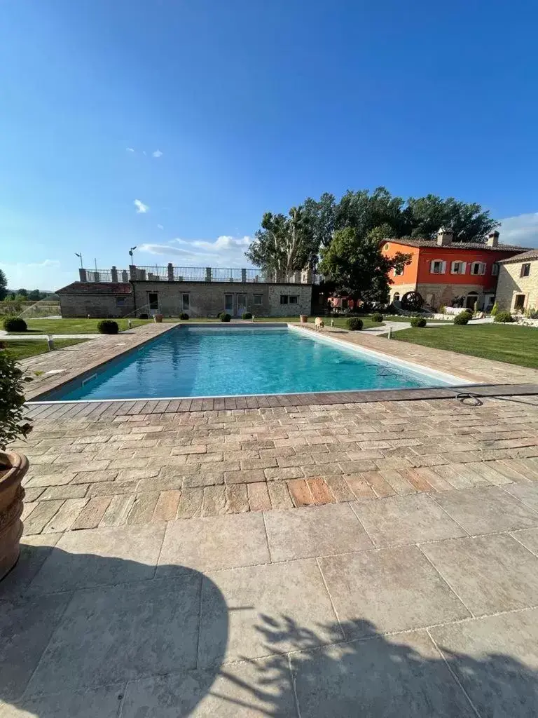 Swimming Pool in B&B Tenuta Filippi