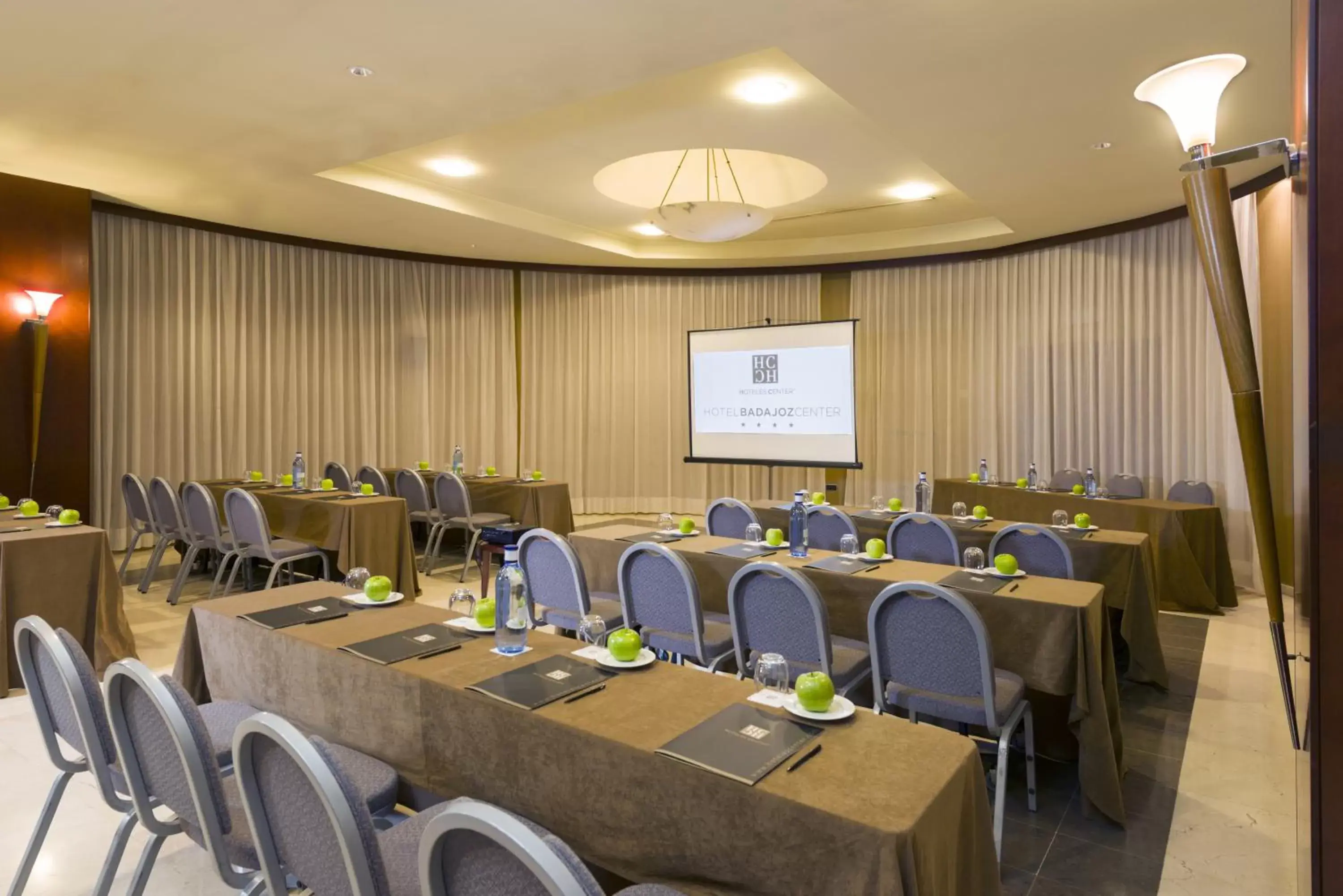 Meeting/conference room in Hotel Badajoz Center