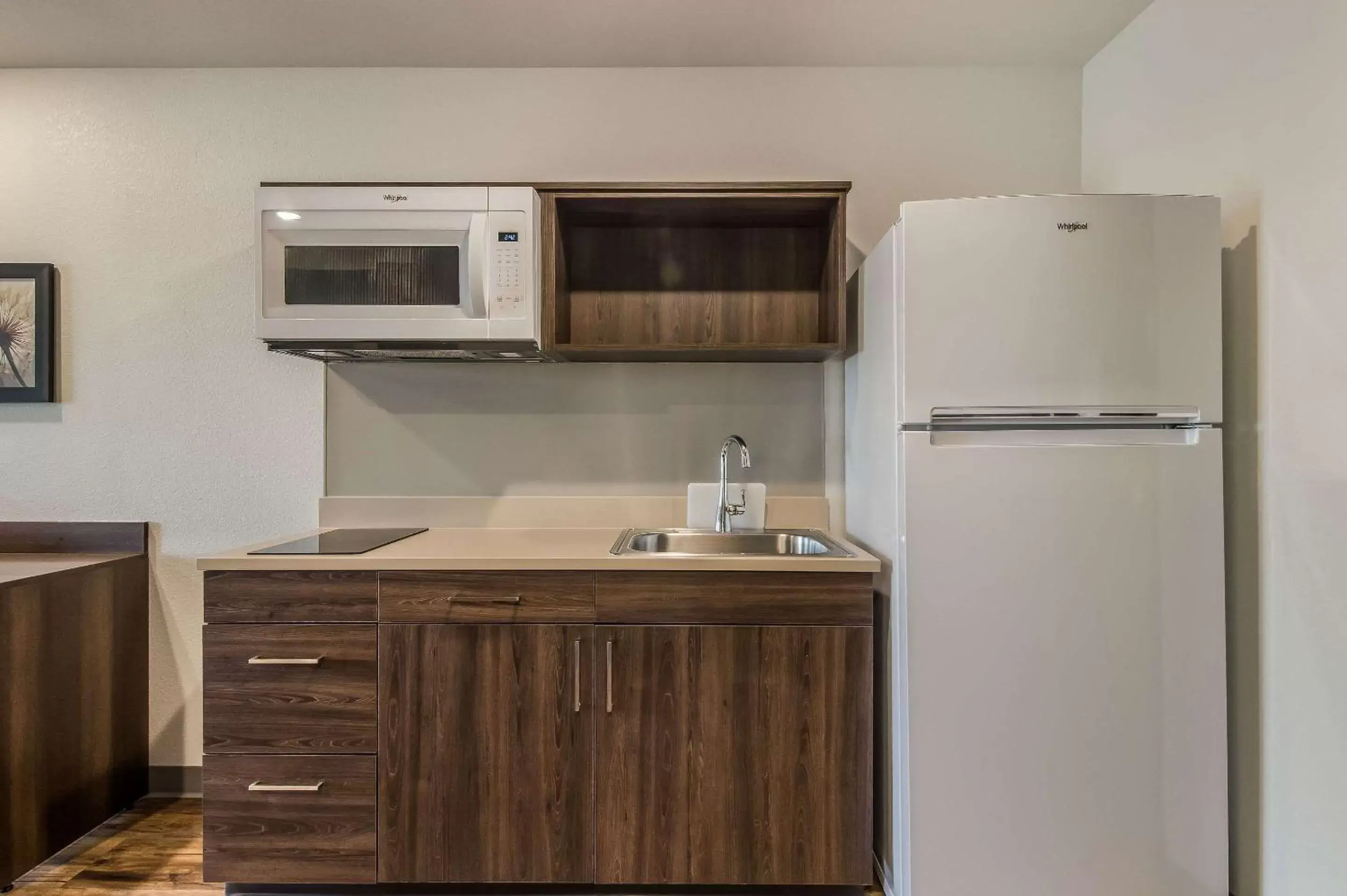Photo of the whole room, Kitchen/Kitchenette in WoodSpring Suites Broomfield-Westminster