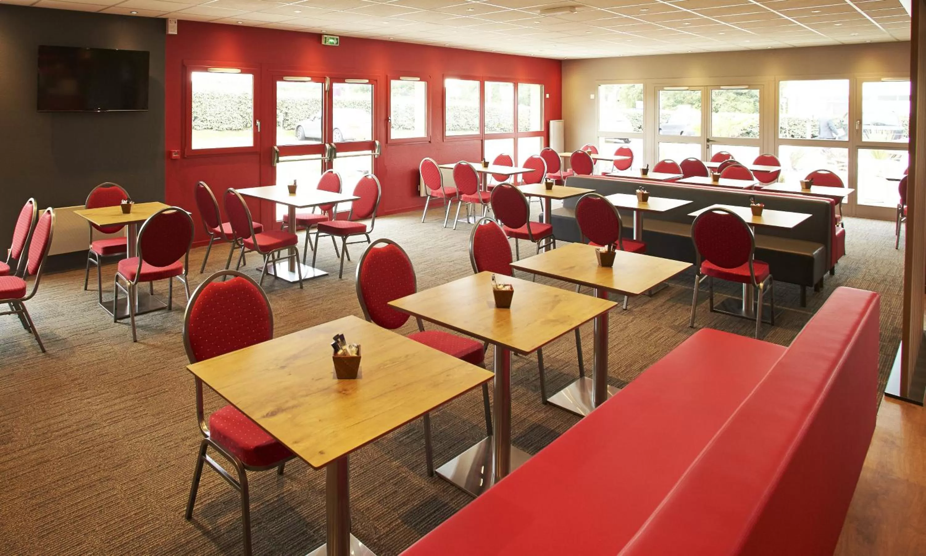 Banquet/Function facilities in Ibis Auray