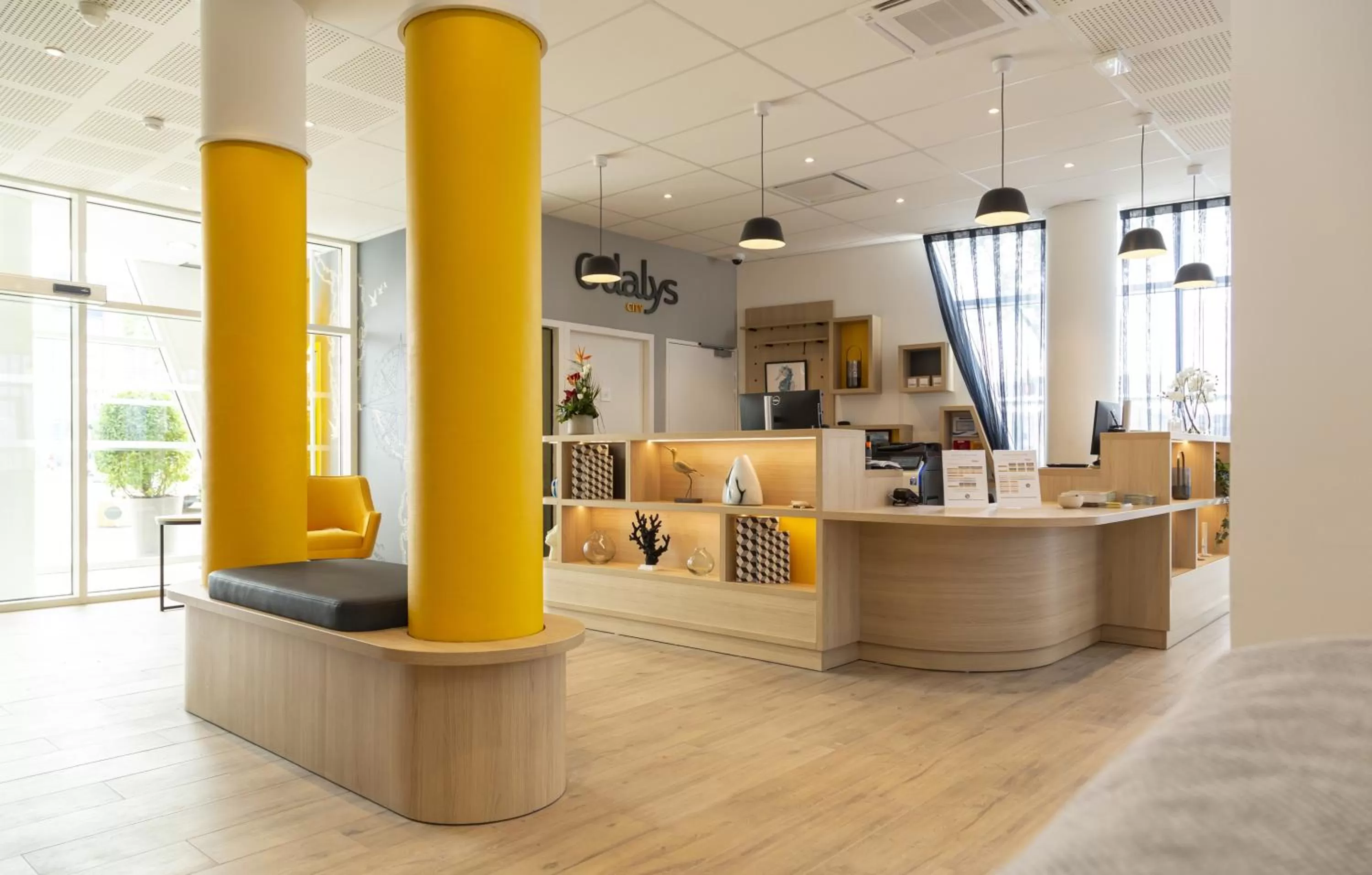 Lobby or reception in Appart Hotel Odalys City Le Havre Centre Les Docks