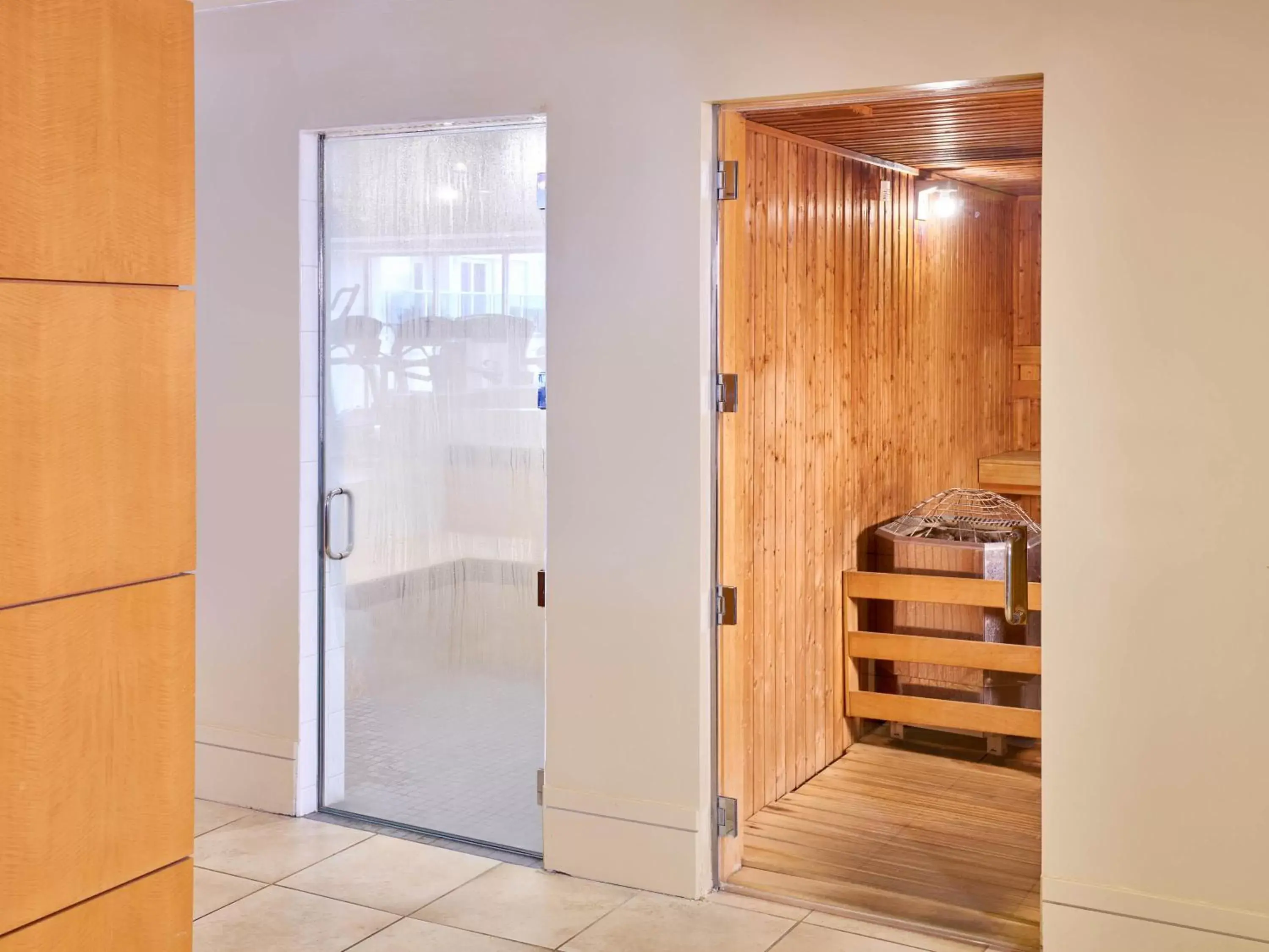 Sauna, Bathroom in Ala Moana Hotel - Resort Fee Included