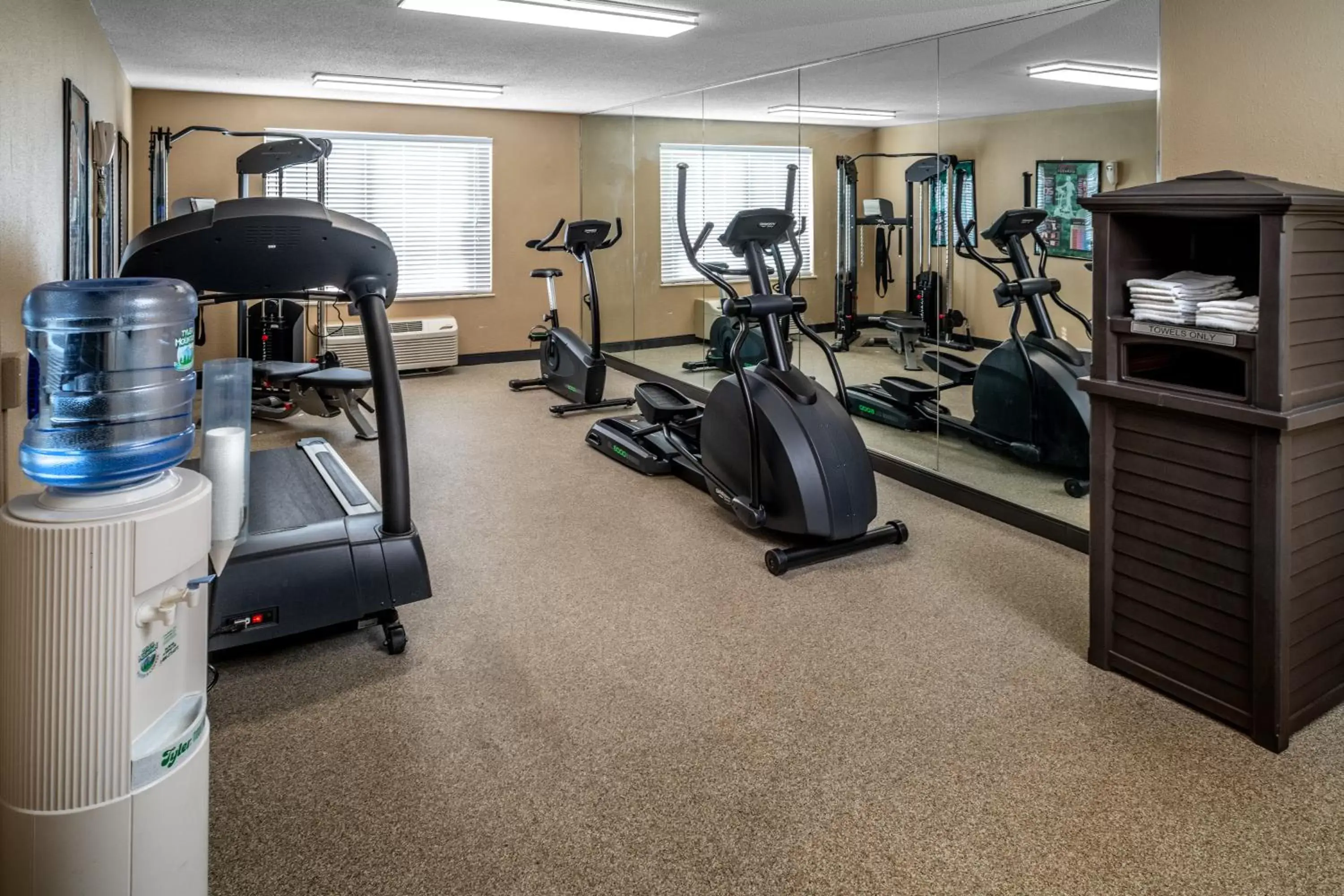 Fitness centre/facilities, Fitness Center/Facilities in Best Western Huntington Mall Inn