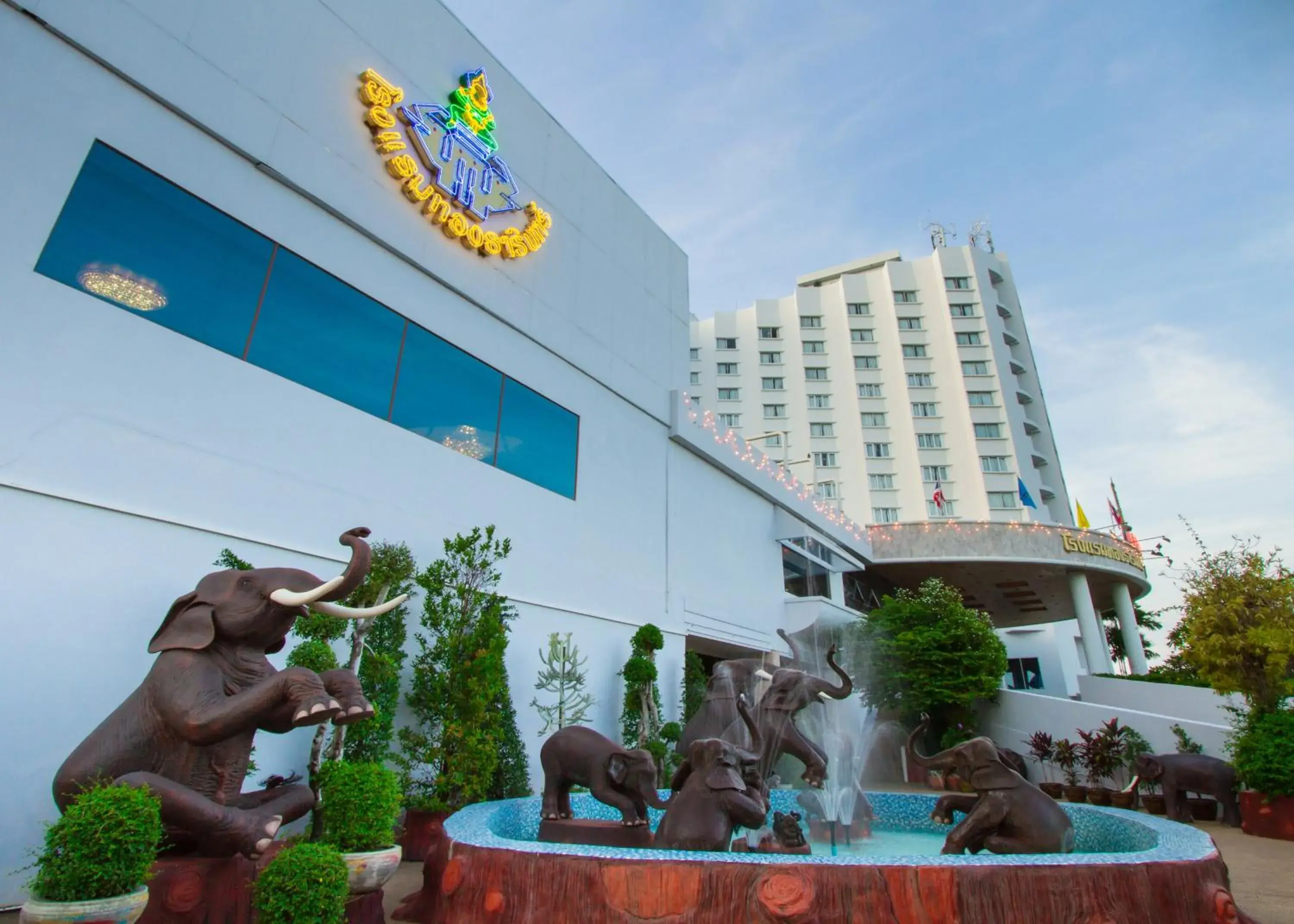 Facade/entrance in Thongtarin Hotel (SHA Plus)