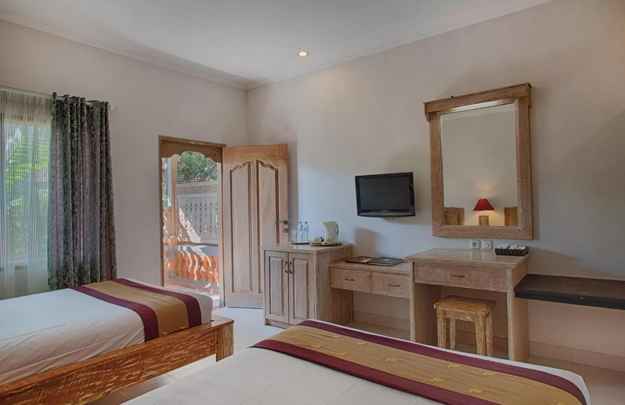 Bedroom, TV/Entertainment Center in Baleka Resort & Spa