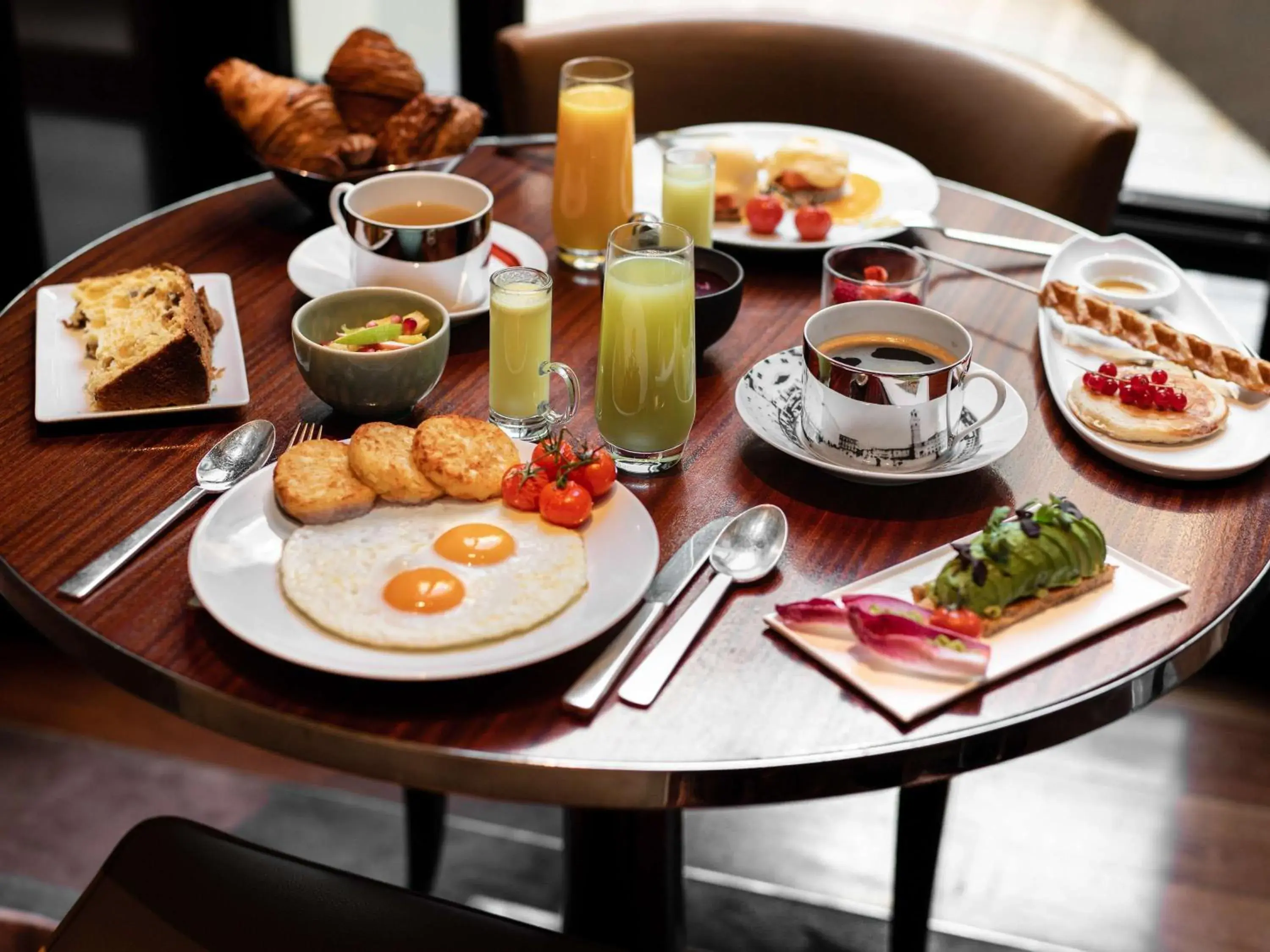 Breakfast in Le Royal Monceau Hotel Raffles Paris