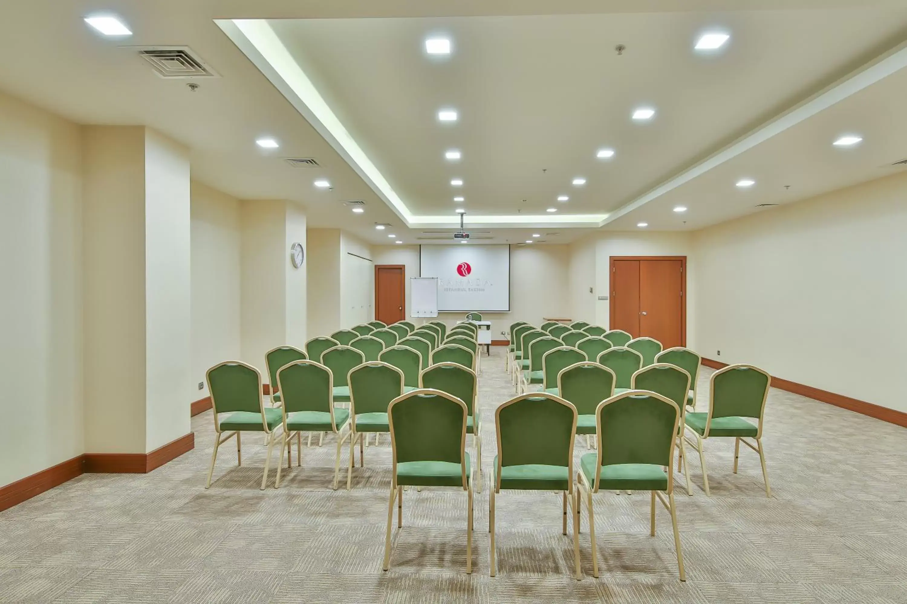 Meeting/conference room in Ramada By Wyndham İstanbul Taksim