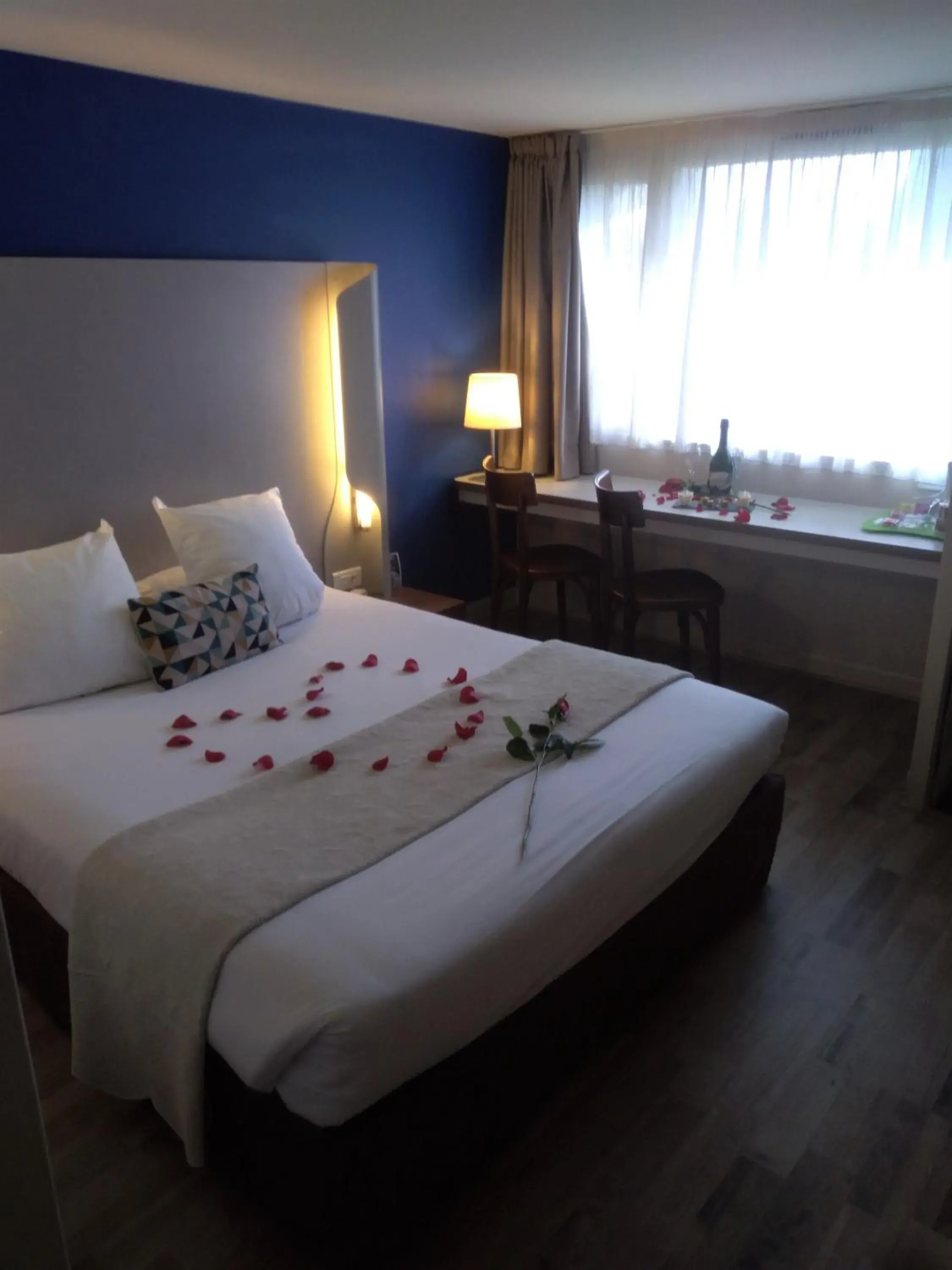Photo of the whole room, Bed in Kyriad Carcassonne - Aéroport