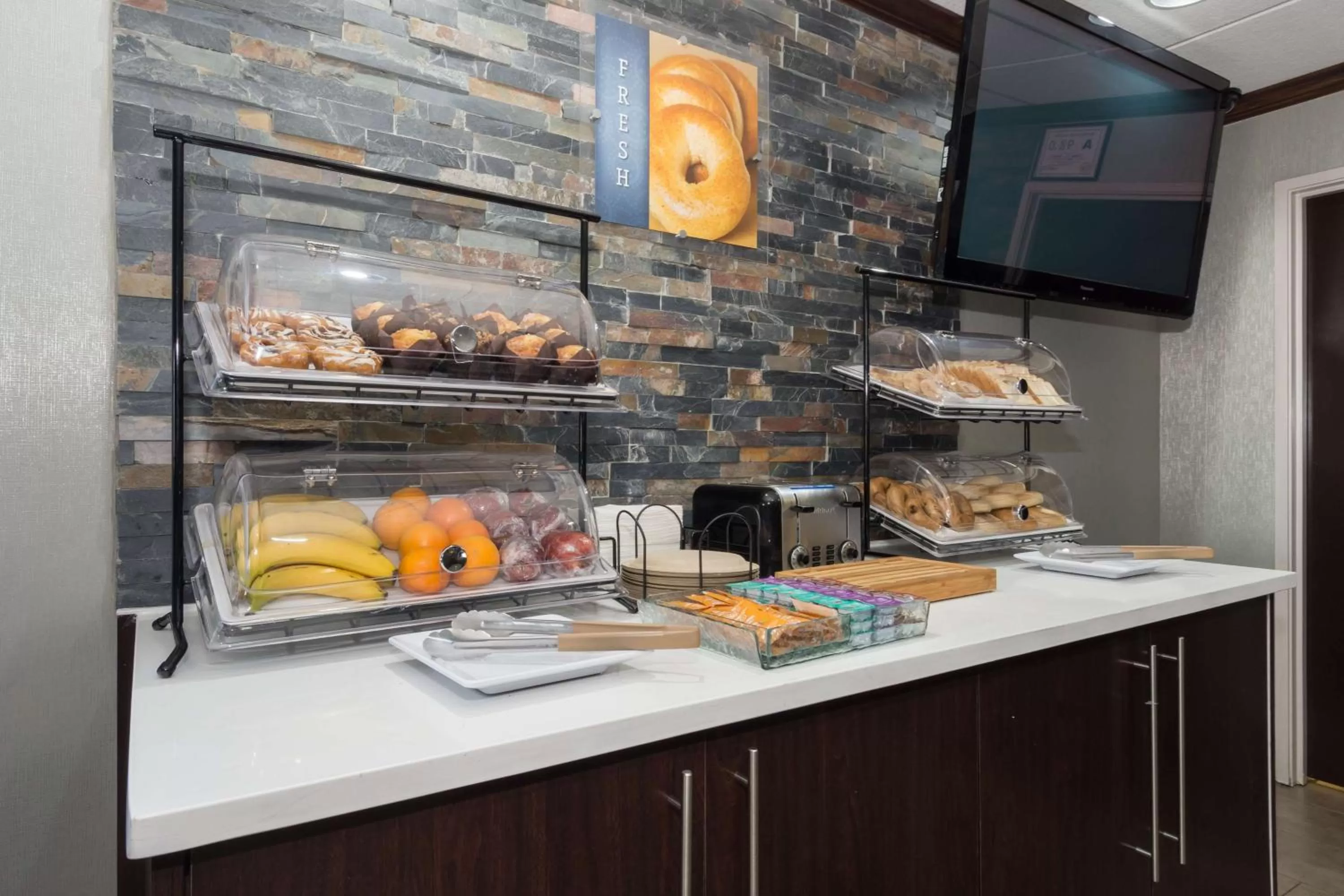 Restaurant/places to eat in Best Western Plus Pineville-Charlotte South