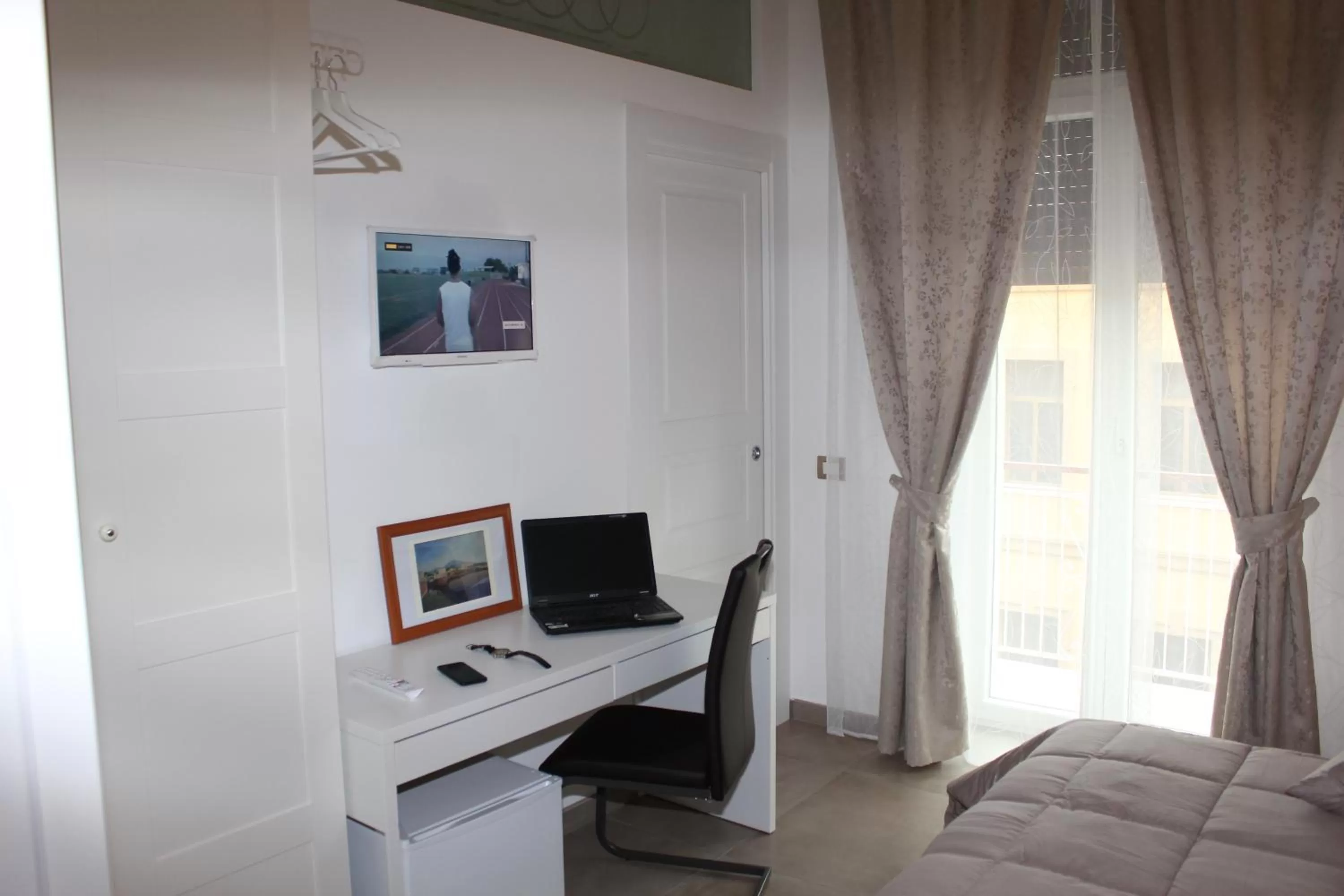 TV and multimedia in B&B 80056 Ercolano