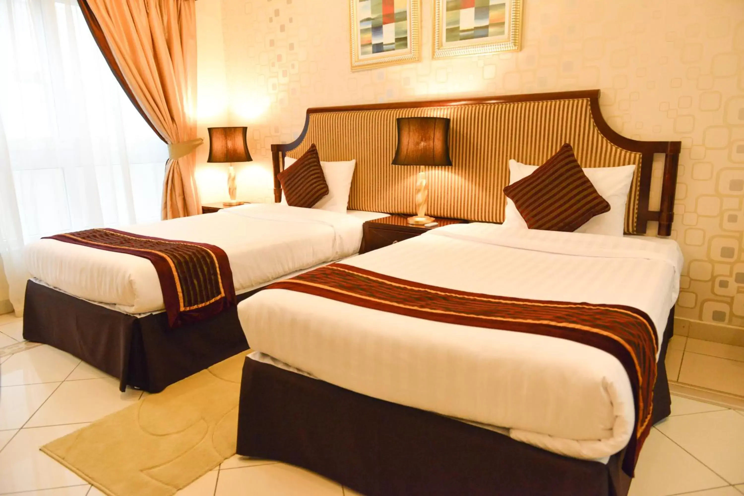 Day, Bed in Al Manar Hotel Apartments