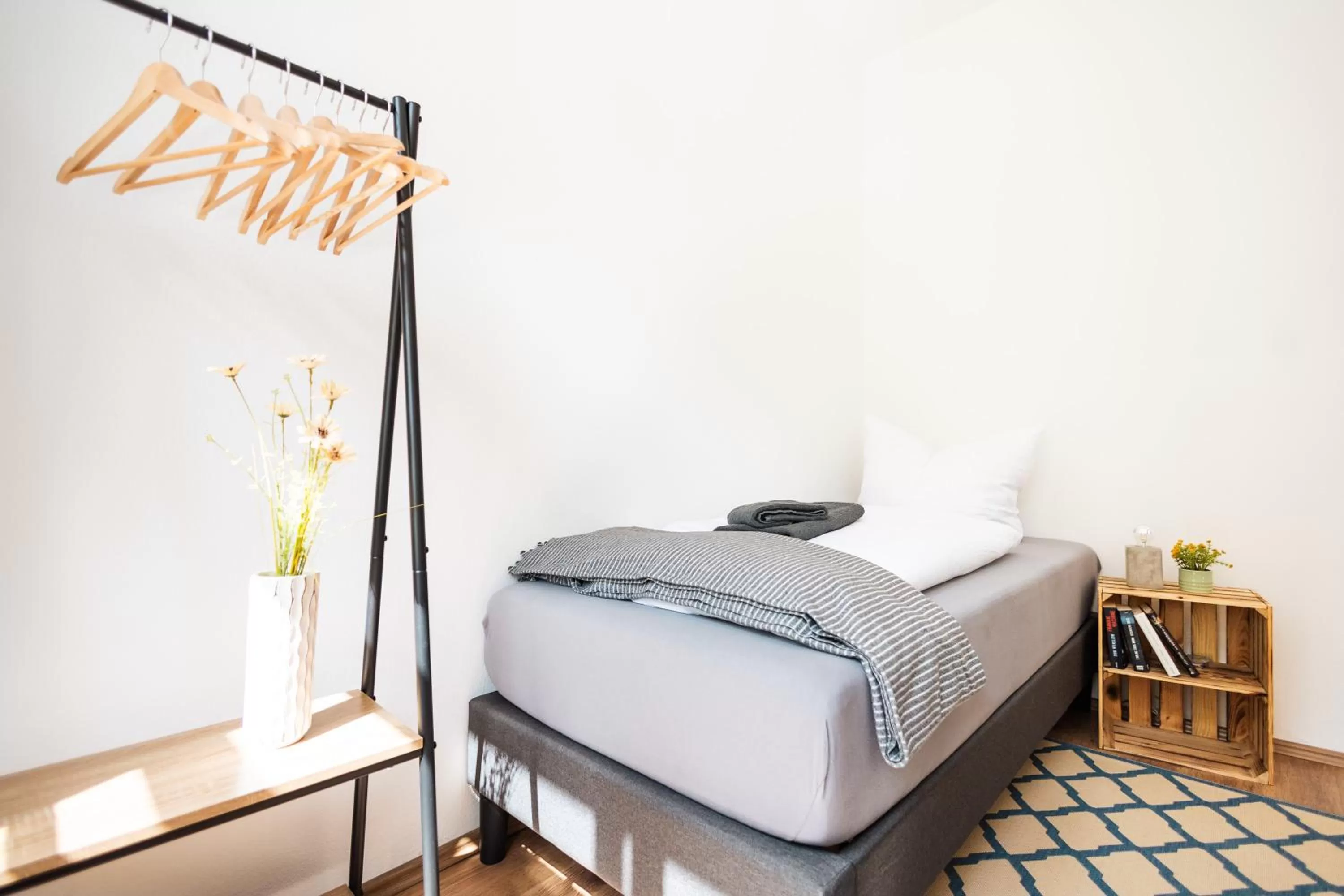 Bed in Apartments an der Oper - Innenstadt - Zentral - Küche - Wifi - Powered by Ko-Living