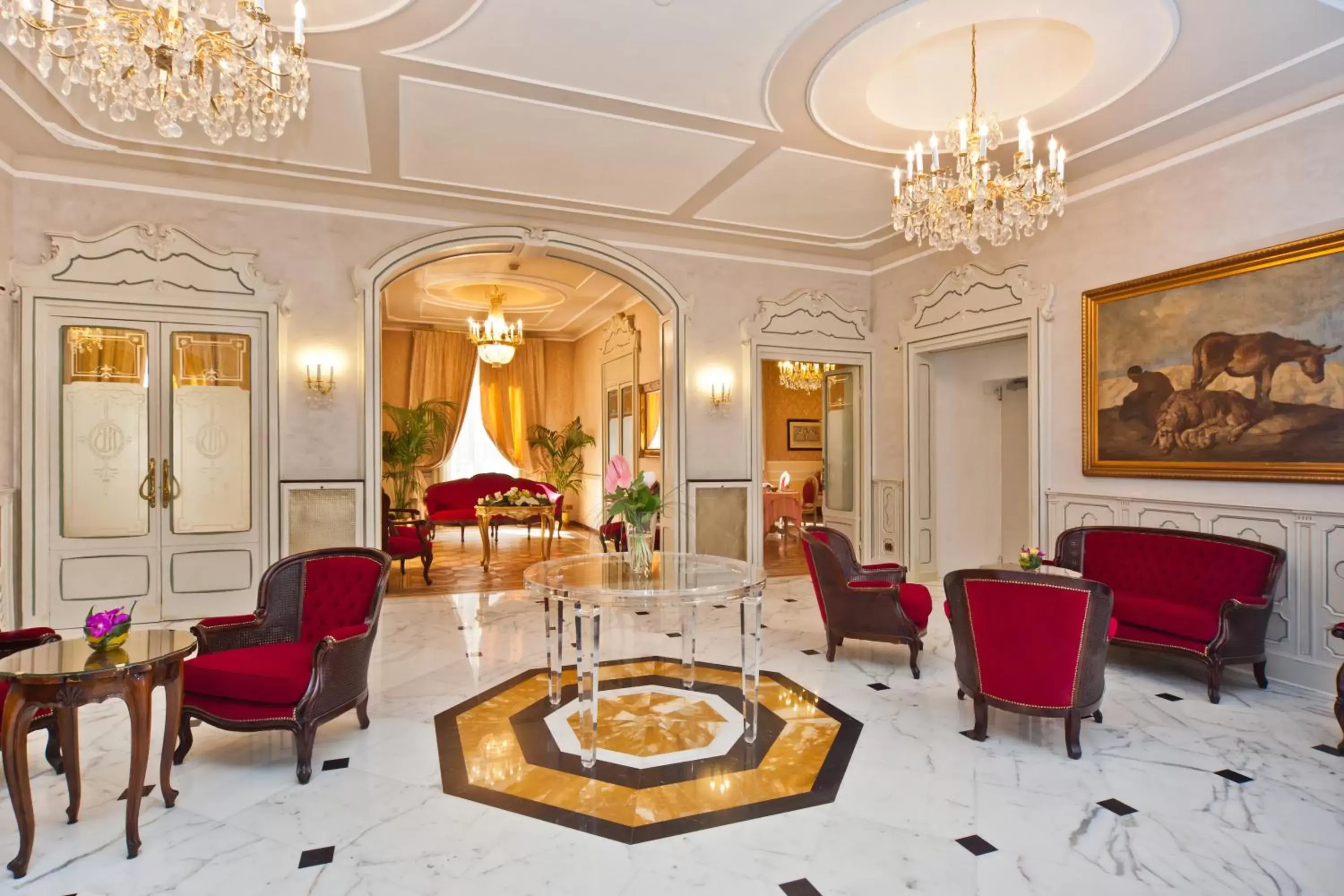 Seating Area in Hotel Bristol Palace