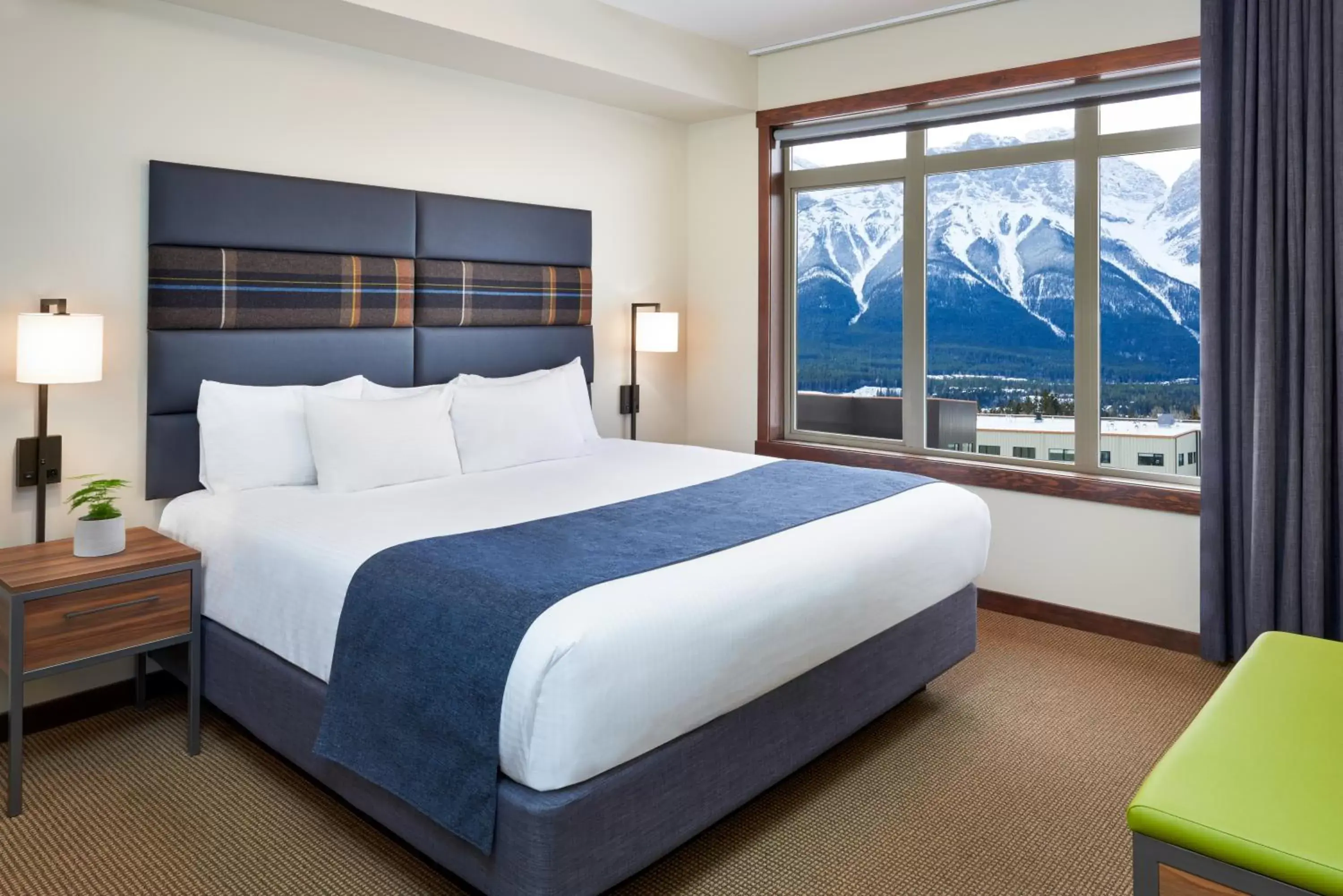 Bedroom, Bed in Stoneridge Mountain Resort