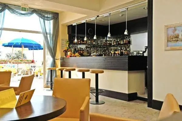 Day, Lounge/Bar in Hotel Columbus