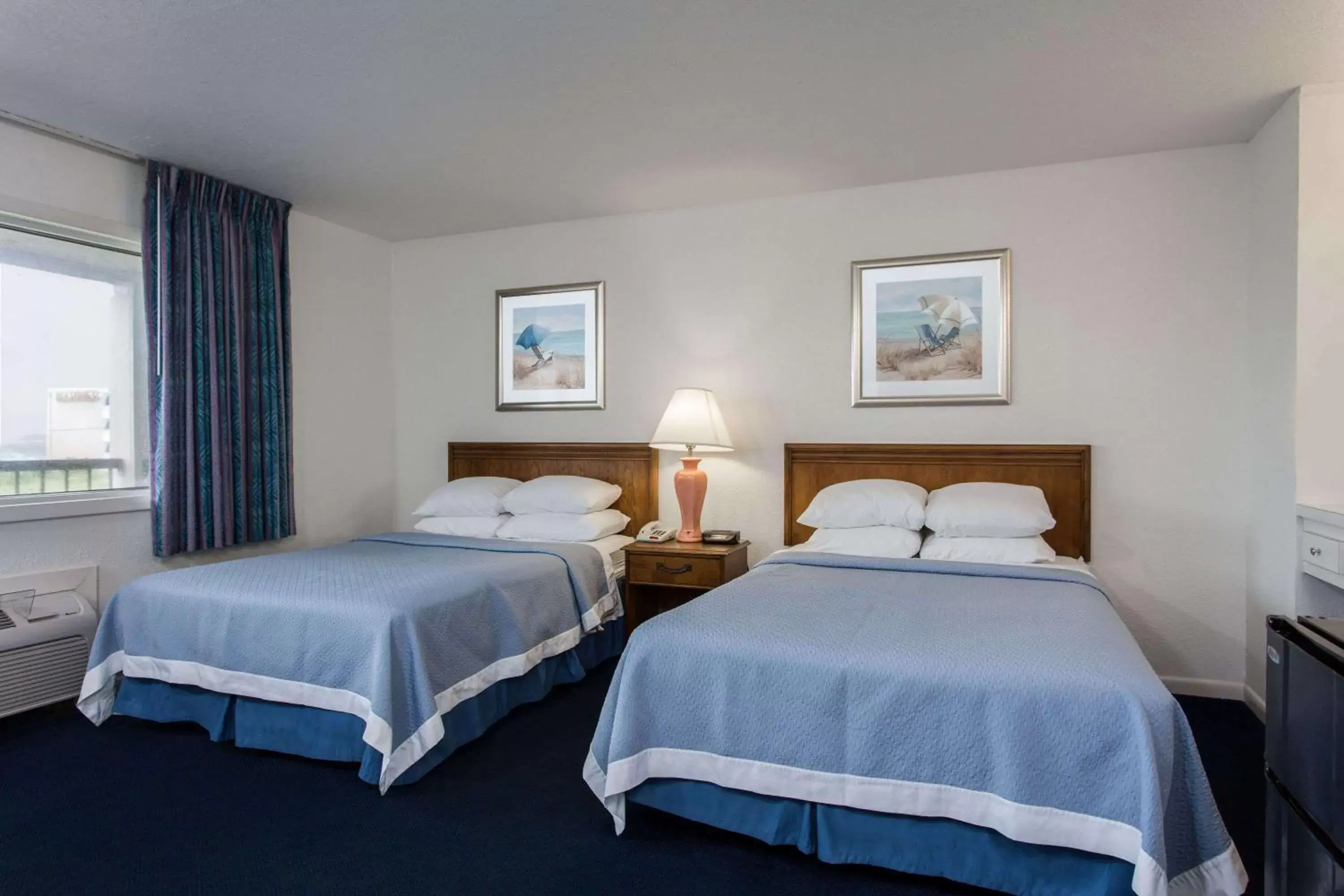 Double Room with Two Double Beds - Non-Smoking Across the street from ocean in Mariner Inn And Suites