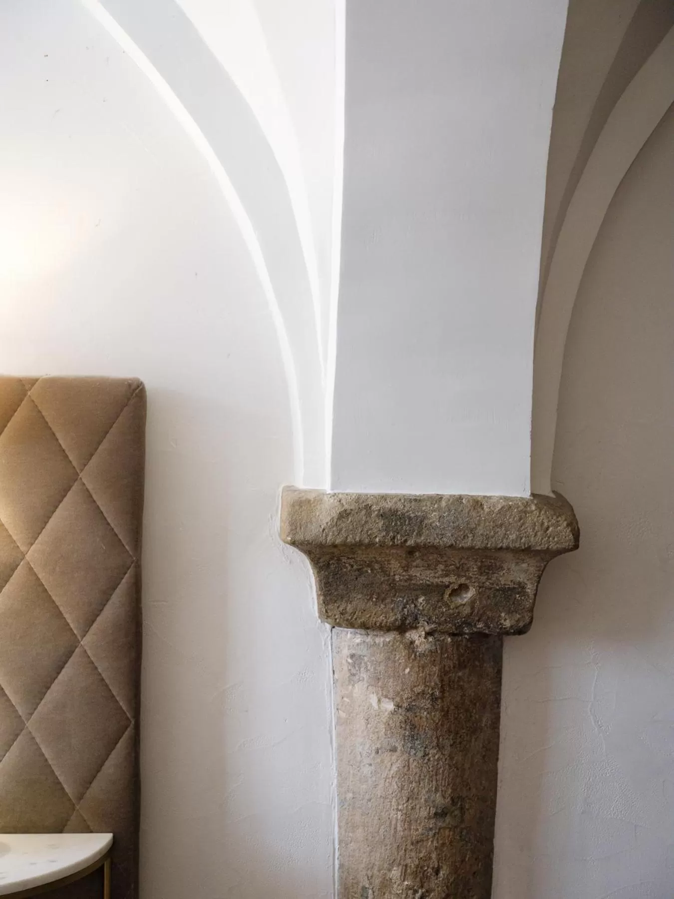 Decorative detail in Canal View Hotel Ter Brughe by CW Hotel Collection