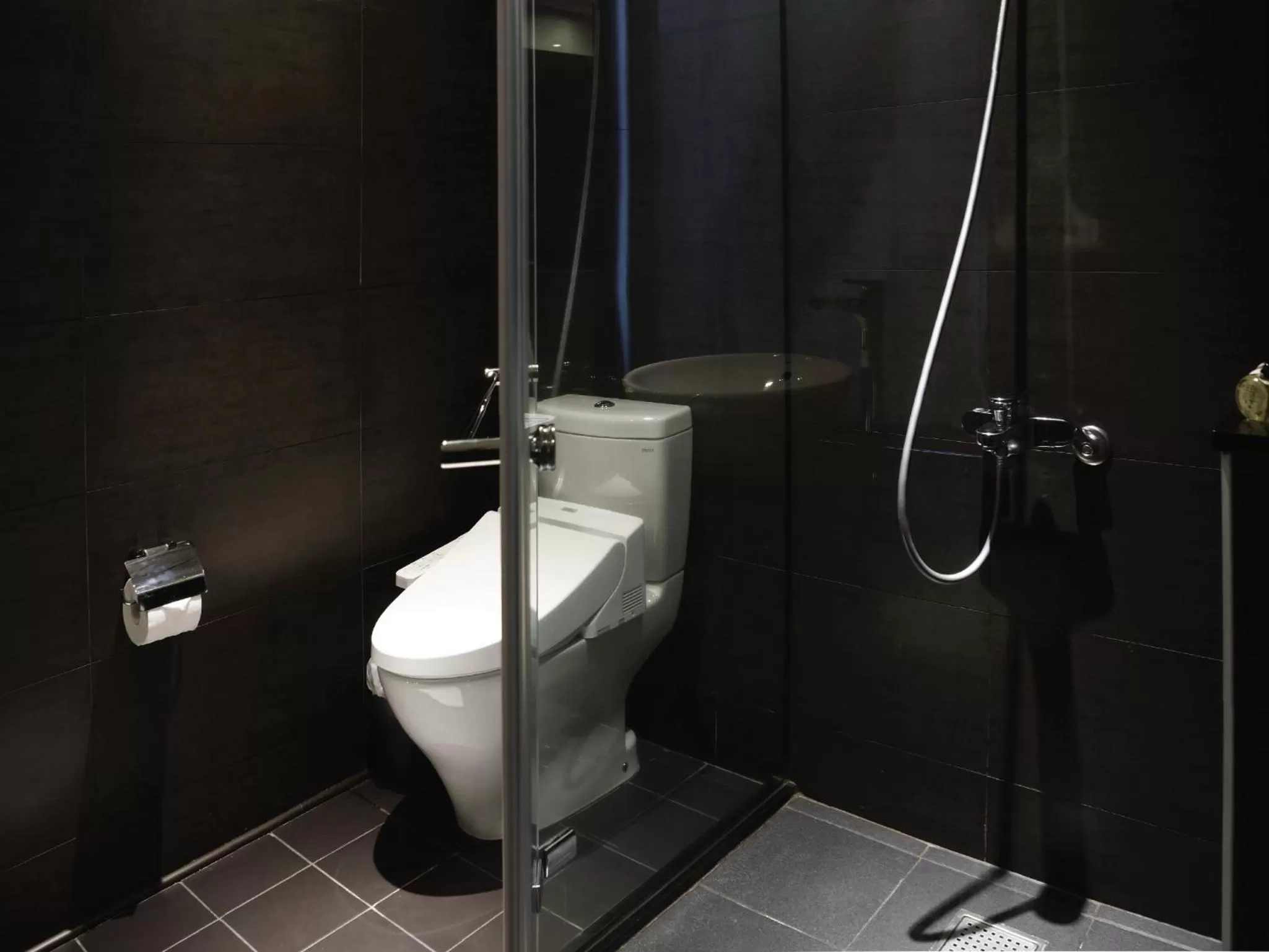 Shower in Hotel Relax I