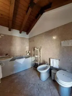 Bathroom in B&B Casa del Teatro