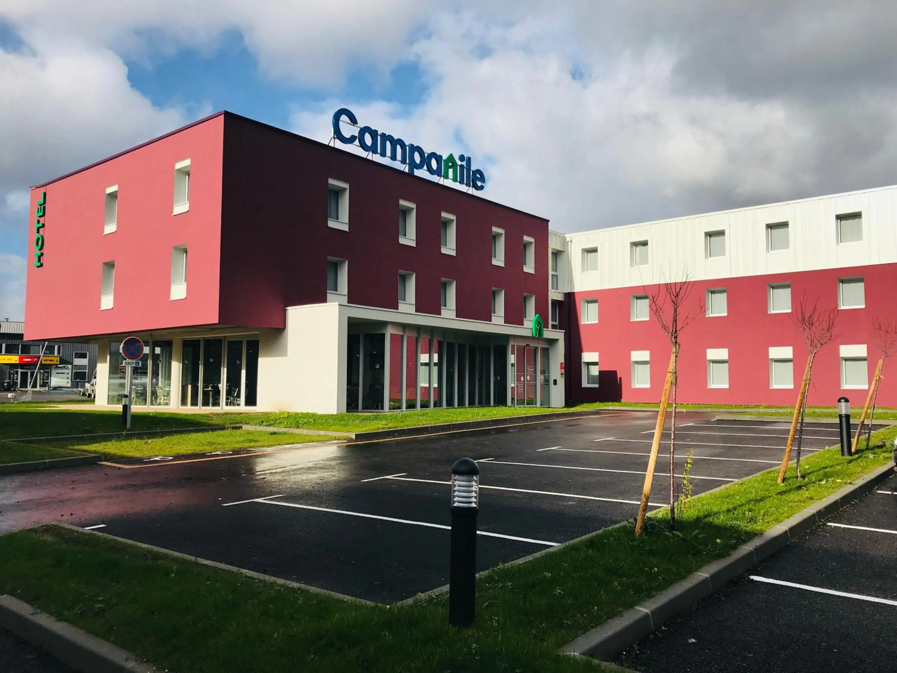 Property building in Campanile Annemasse Est Findrol CHAL