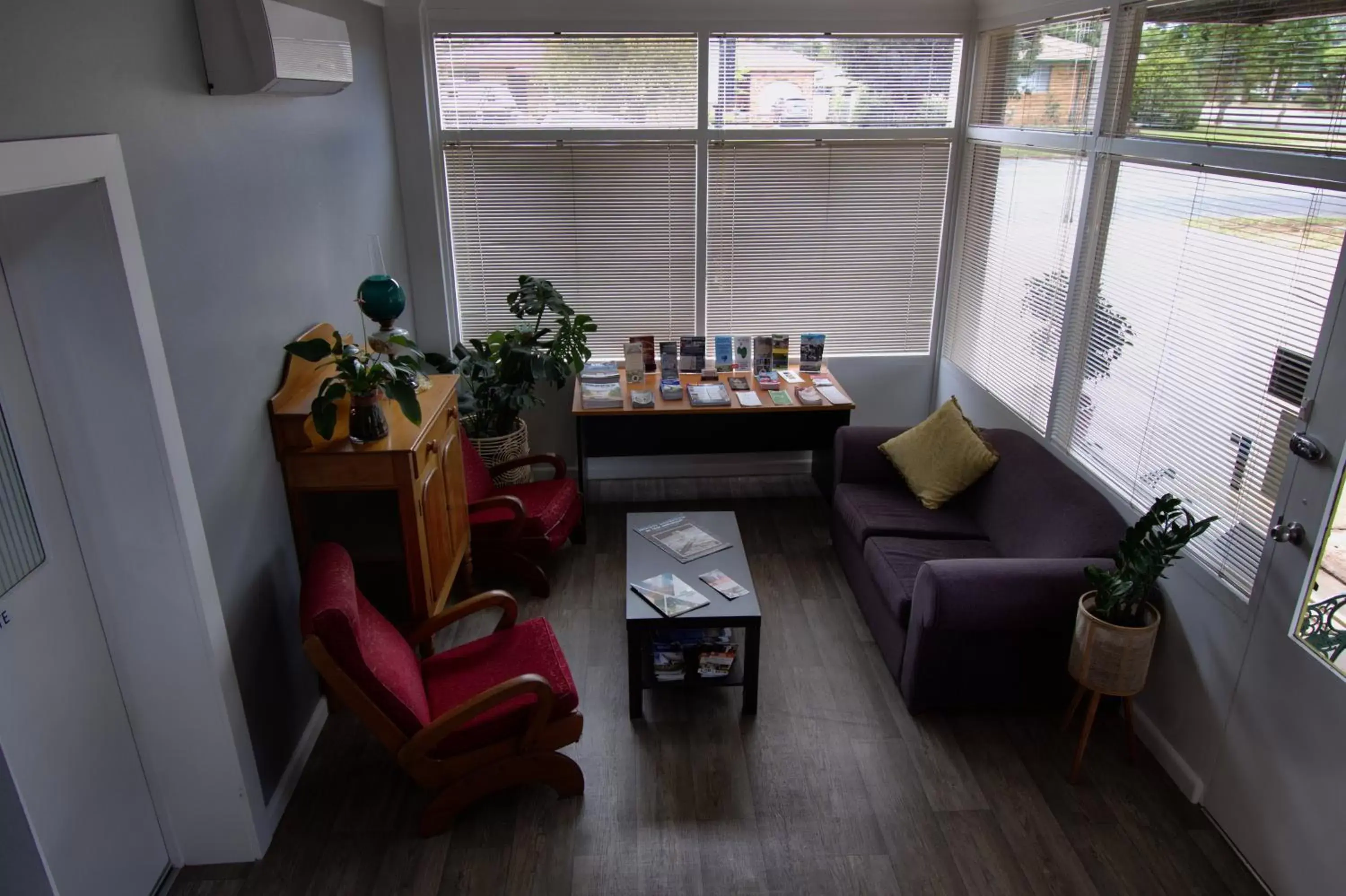 Lobby or reception in Memphis Motor Inn Lobby or reception in Memphis Motor Inn