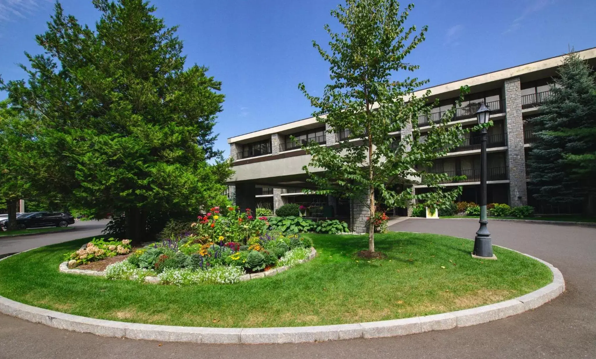 Property Building in Holiday Inn Bar Harbor Regency Hotel, an IHG Hotel