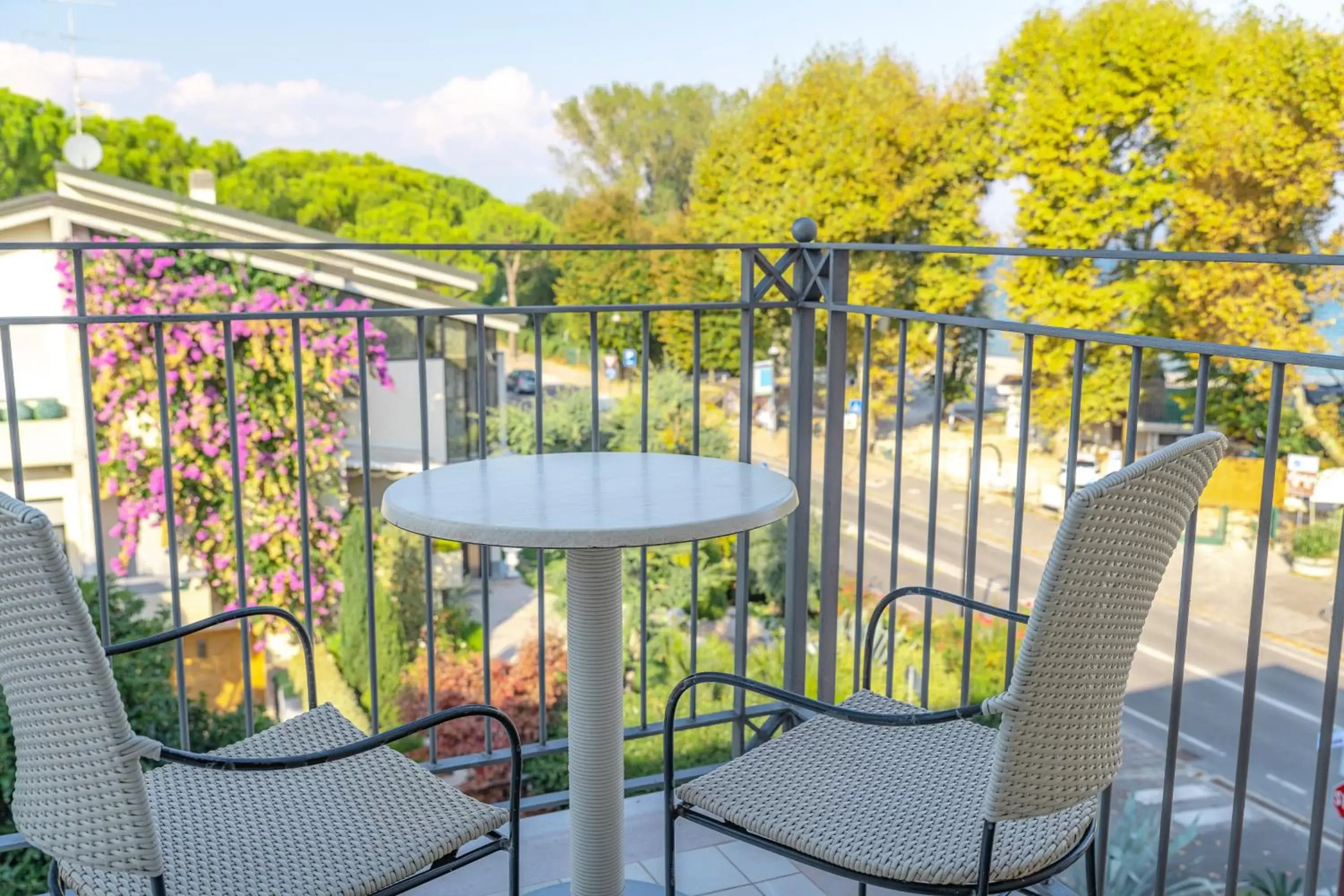 City view, Balcony/Terrace in Villa Rosa Hotel Desenzano