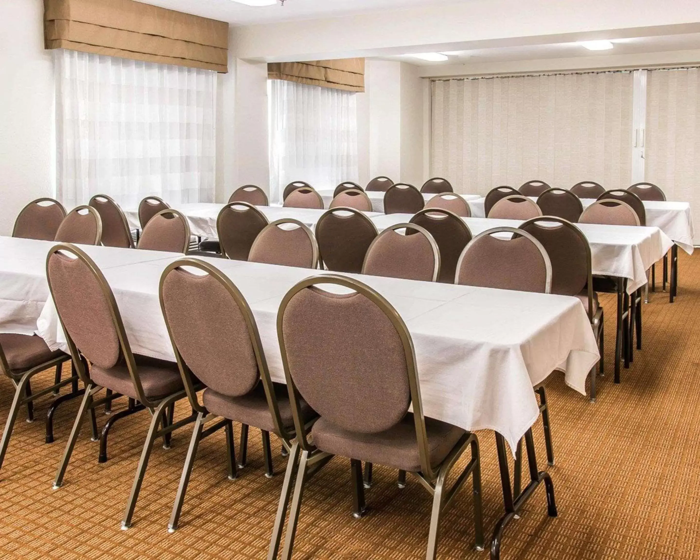 On site, Business Area/Conference Room in Sleep Inn Midland