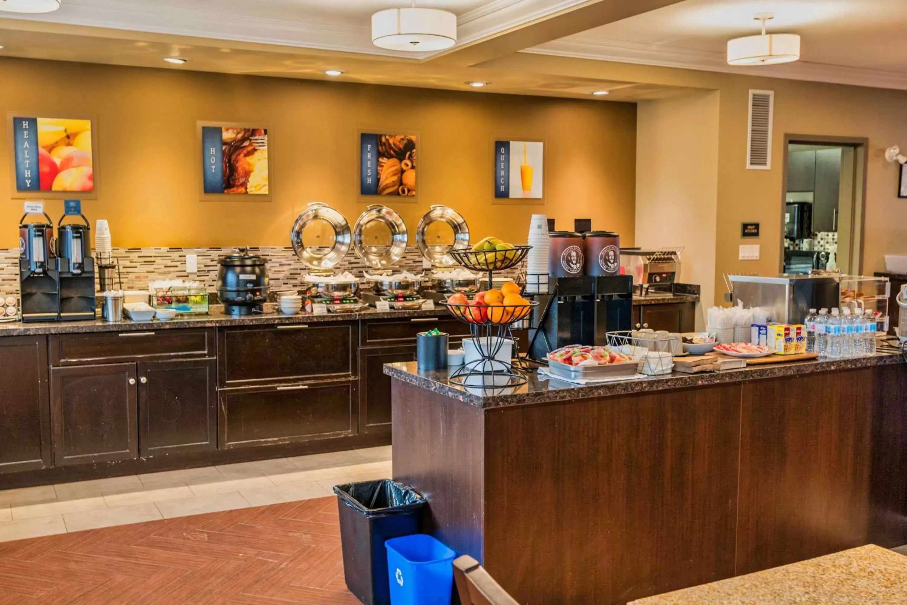 Restaurant/Places to Eat in Best Western Plus Peace River Hotel & Suites