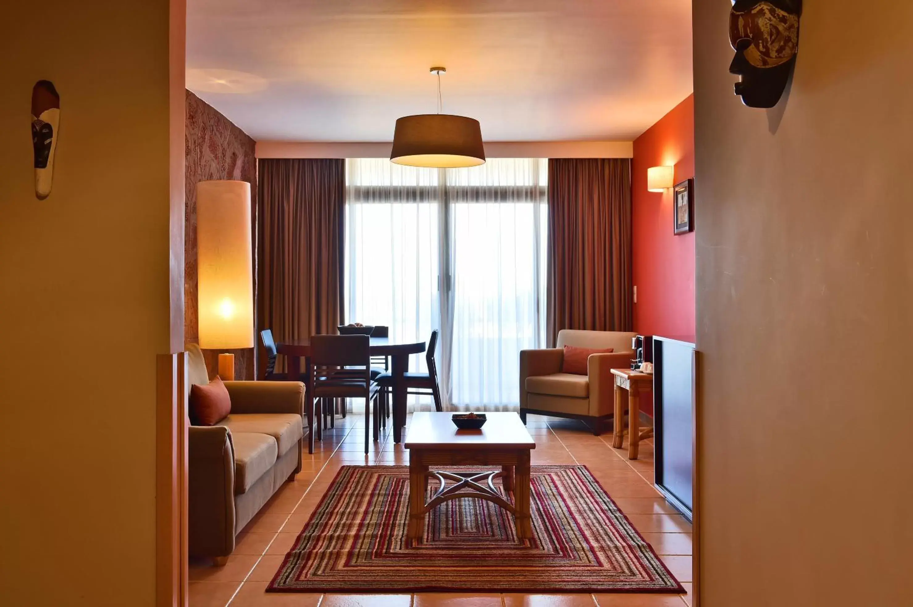Living room in Pestana Tropico Ocean & City Hotel